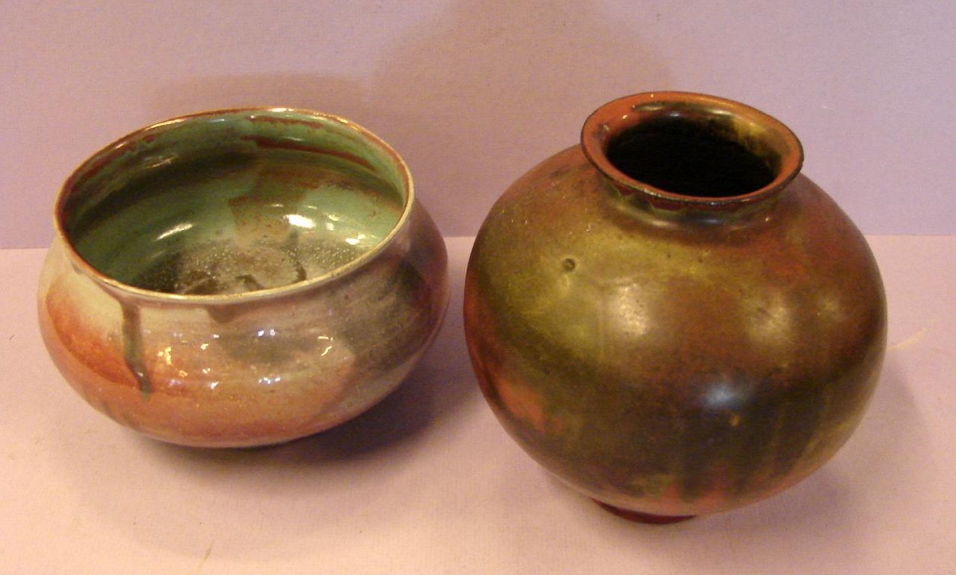 Konvolut Keramikvasen, -schale, 4 Stk., Höhen ca. 36,19,17,10cm