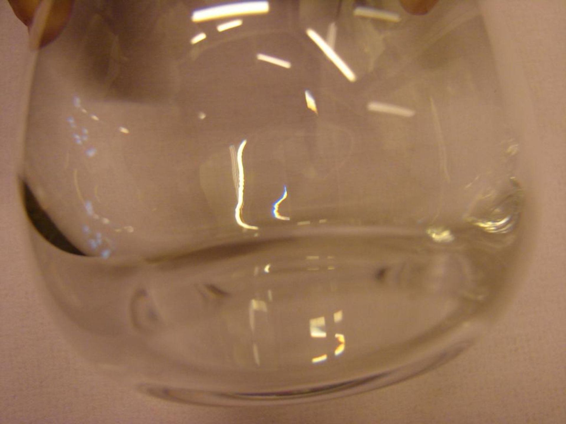 12 Wassergläser, Daum France, farbloses Kristallglas, am Stand bez.: Daum France, ein Glas mit Chip - Bild 2 aus 2