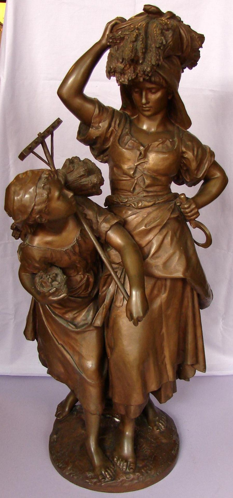 Mathurin Moreau (1822-1912), "2 Frauen nach der Ernte", Bronze, sig. Math. Moreau, E.GolinCo,
