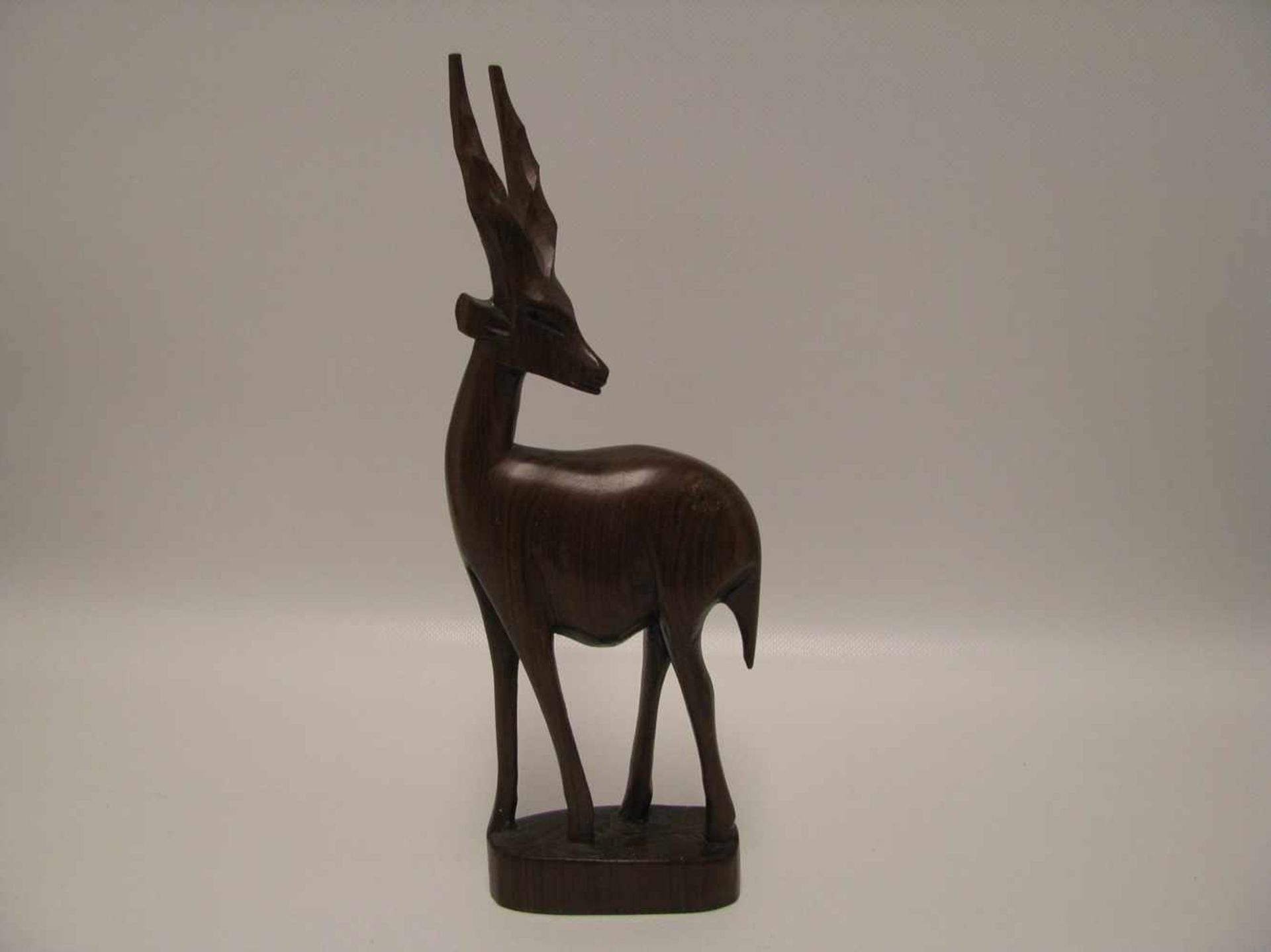 Antilope, Afrika, Edelholz beschnitzt, h 30,5 cm.