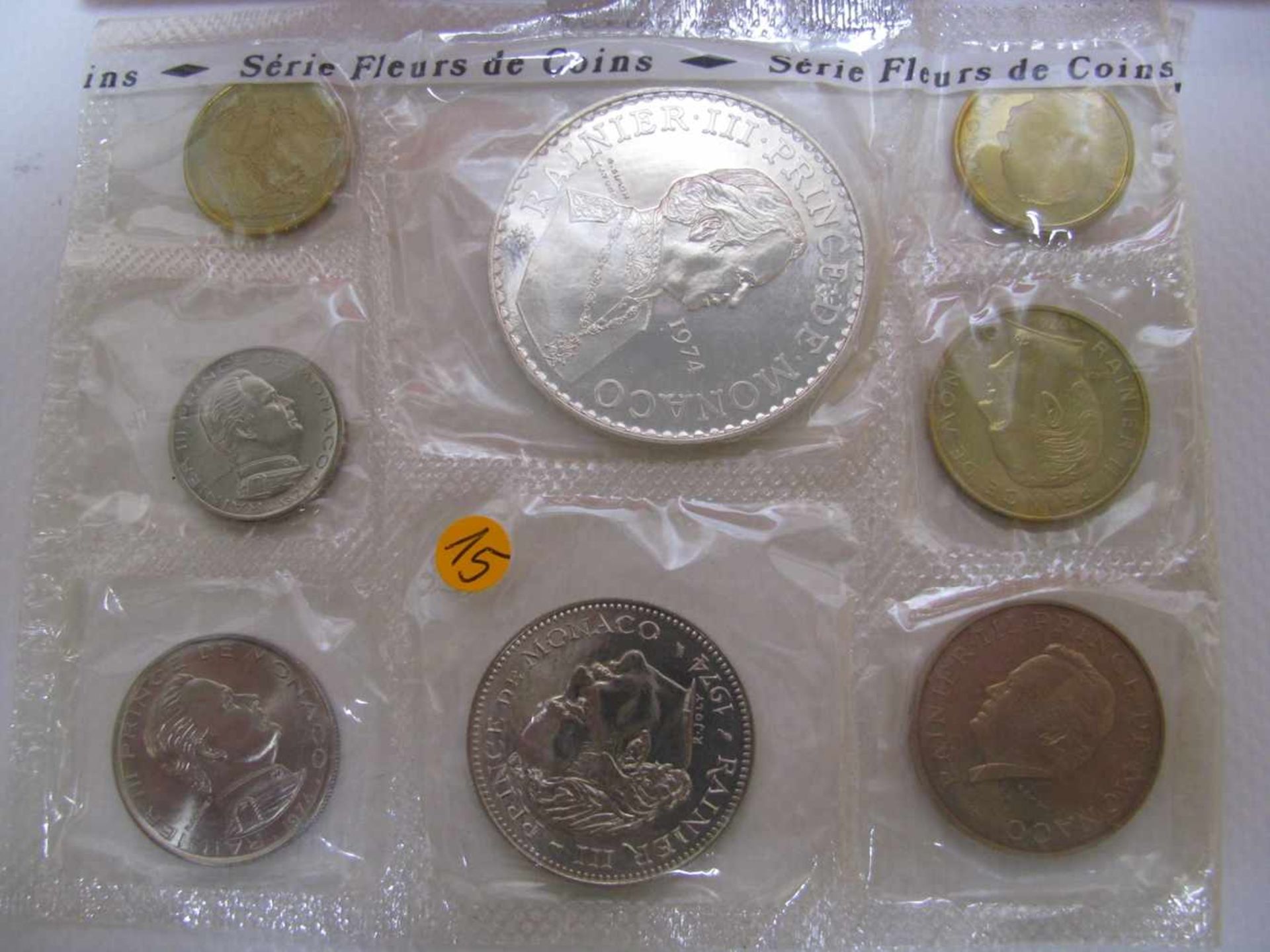 Münzsatz mit 8 Münzen, Rainier III. Fürst von Monaco, 25-jähriges Jubiläum, 1949 - 1974, Erstauflage - Bild 2 aus 2