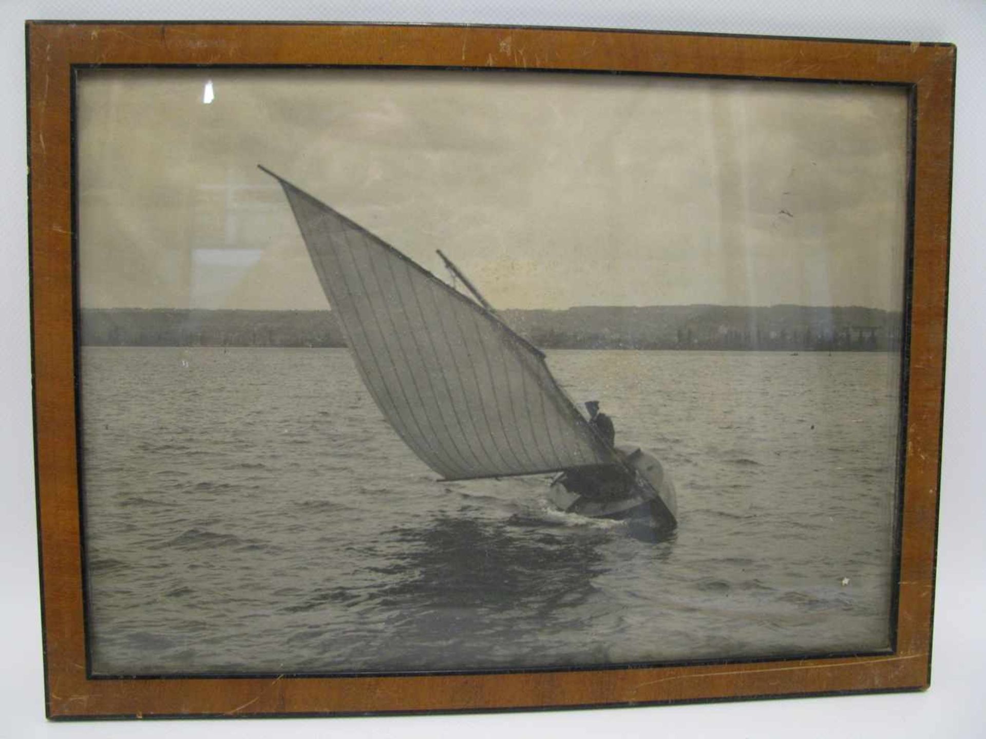 Alte Fotografie, um 1910, "Jolle Lobo Konstanzer Bucht 1908 mit A.W. Baur", von A. Pyszka, Berlin 7.