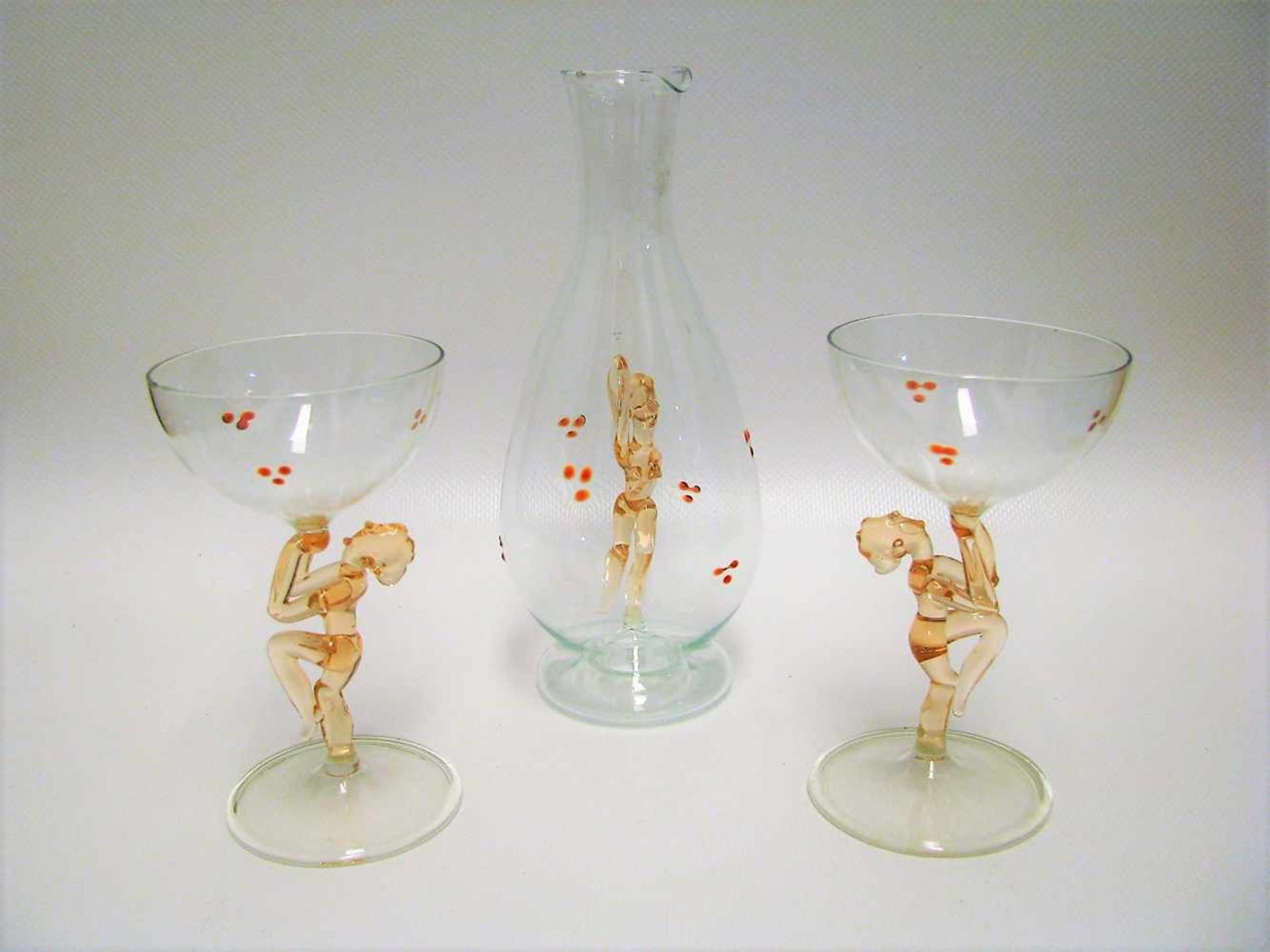3 teiliges Glasset, Lauscha, Bimini, um 1930, Karaffe mit 2 Likörgläsern, farbloses Glas, figurale