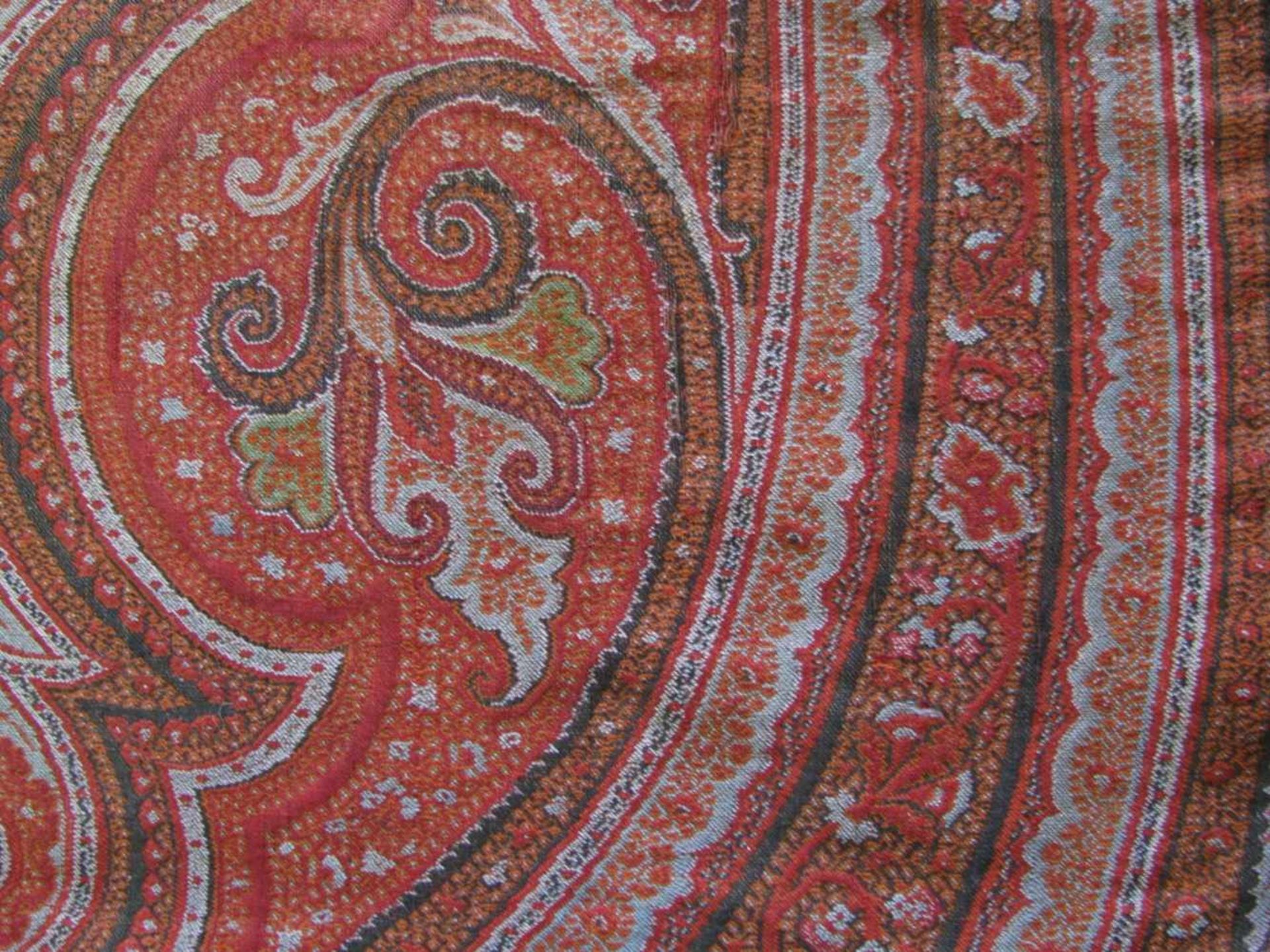 Kaschmir-Decke, Indien, um 1900, ca. 224 x 80 cm. - Bild 3 aus 3