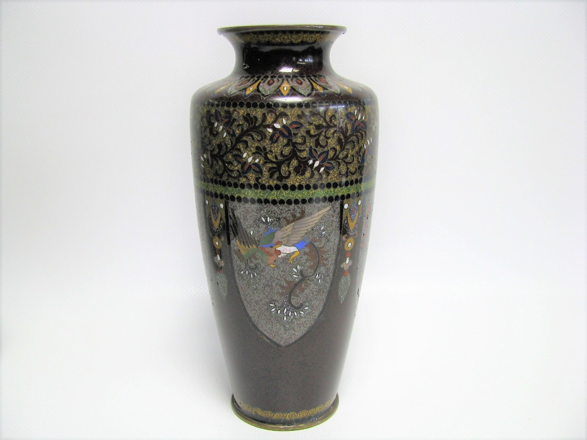 Cloisonné Vase, Japan, Meiji Periode, 1868 - 1912, farbiges Cloisonné, unbeschädigt, h 18 cm, d 8, - Bild 2 aus 2