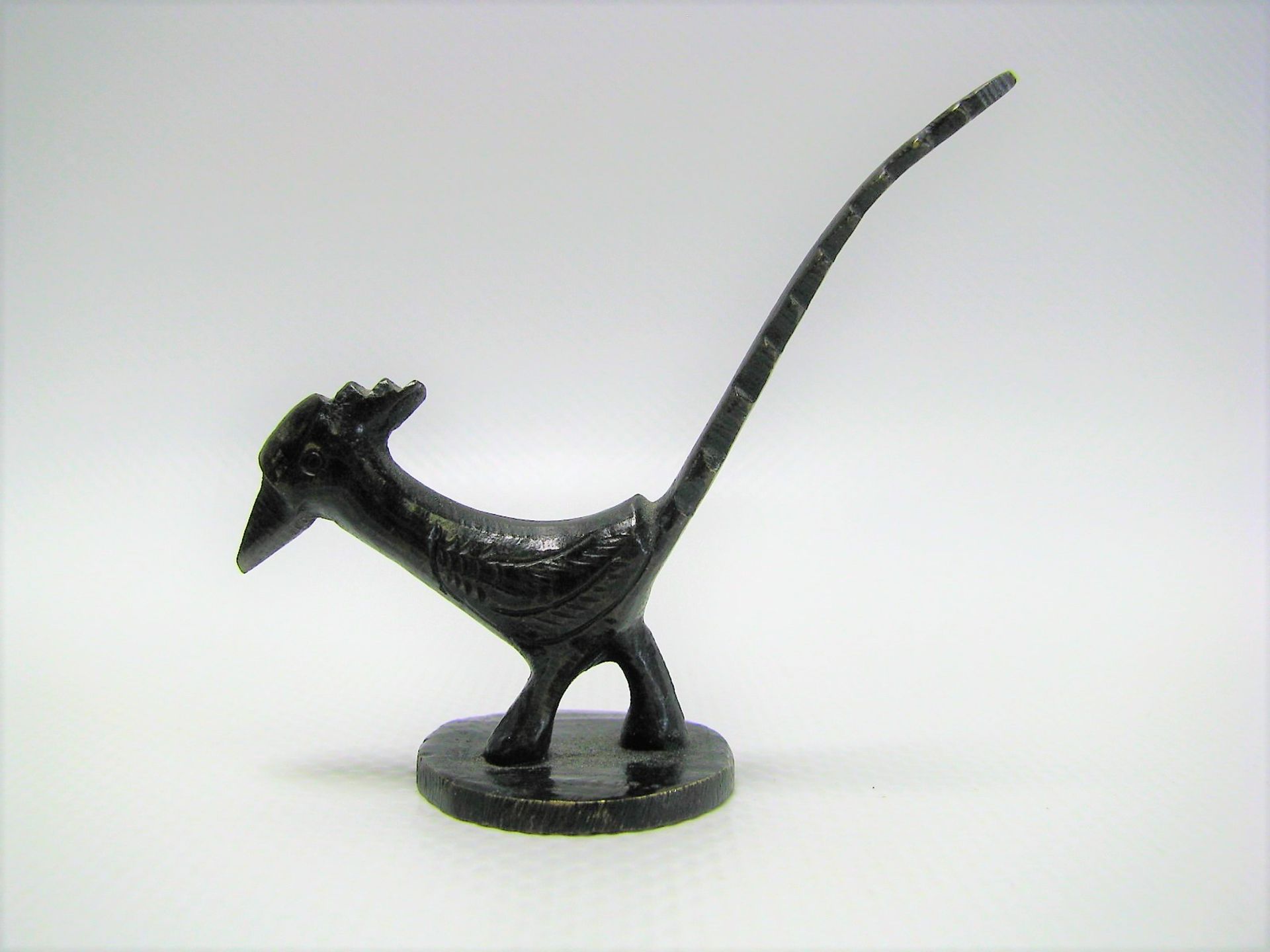 Kleinskulptur, Vogel, Bronze, 5 x 6 cm.