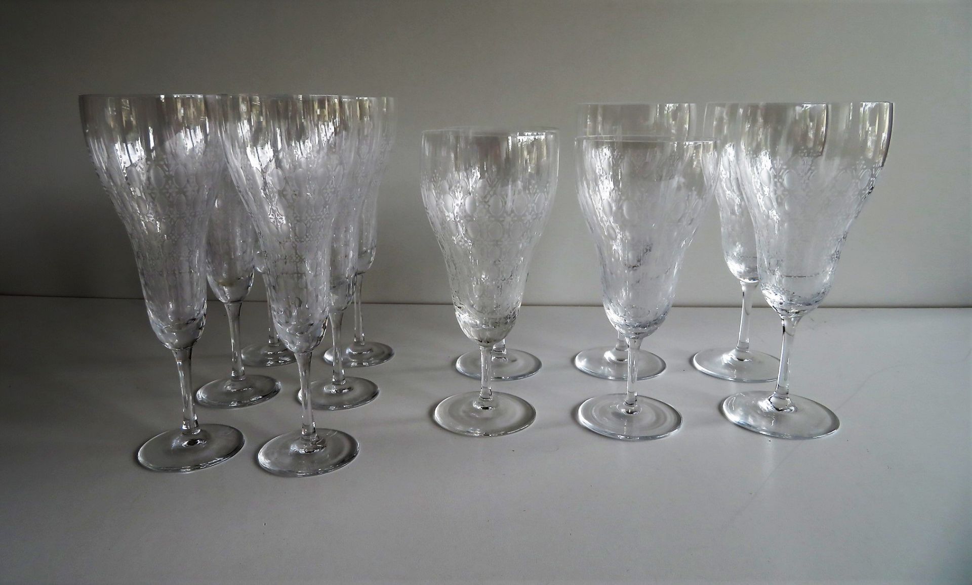 30 teiliges Glas-Set, Rosenthal, Modell Romanze, Björn Wiinblad (1918 - 2006), farbloses
