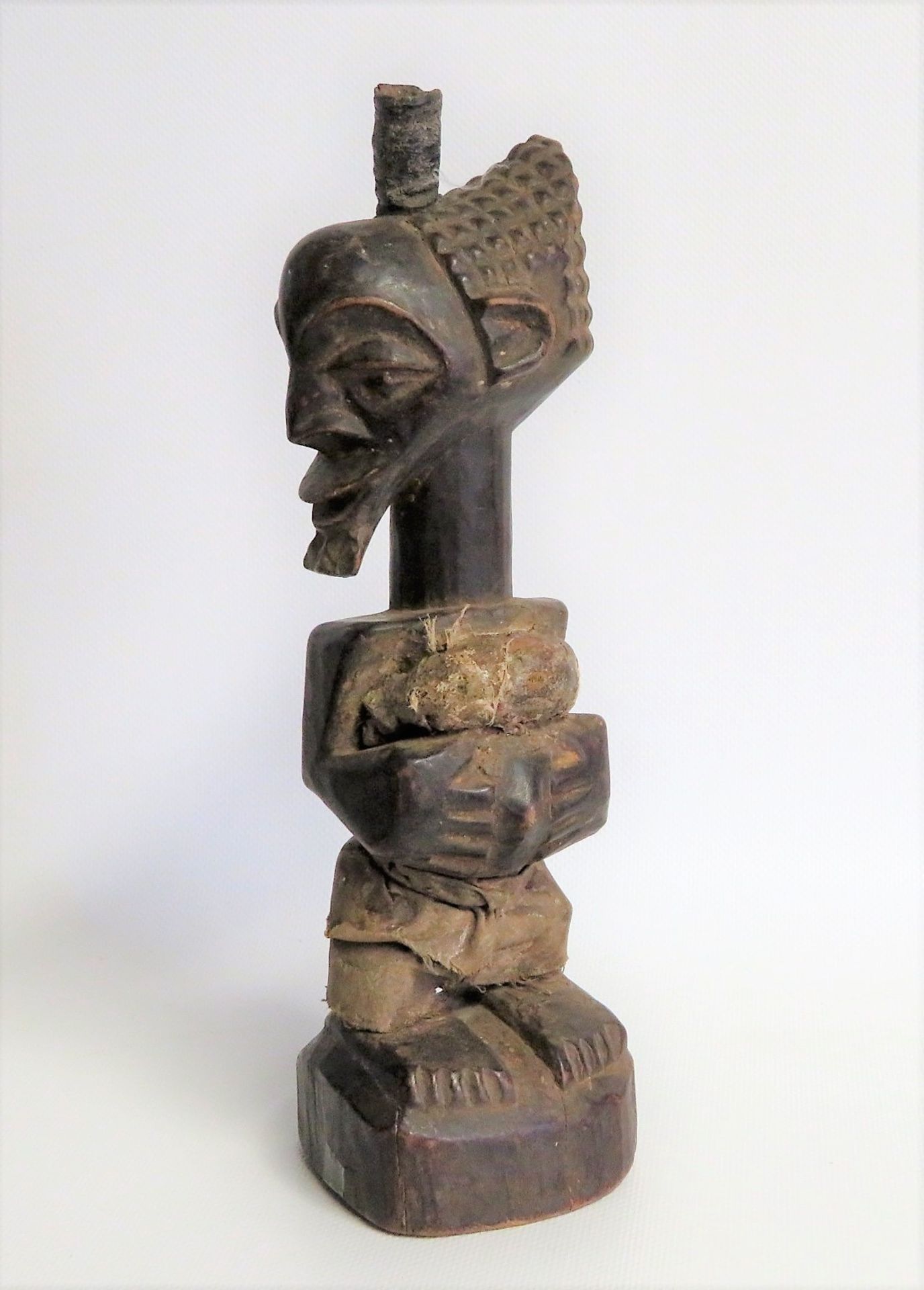 Ahnenfigur, Afrika, Zaire, Luba, Holz geschnitzt, Leinenbekleidung, authentisch, h 26,5 cm, d 7,5