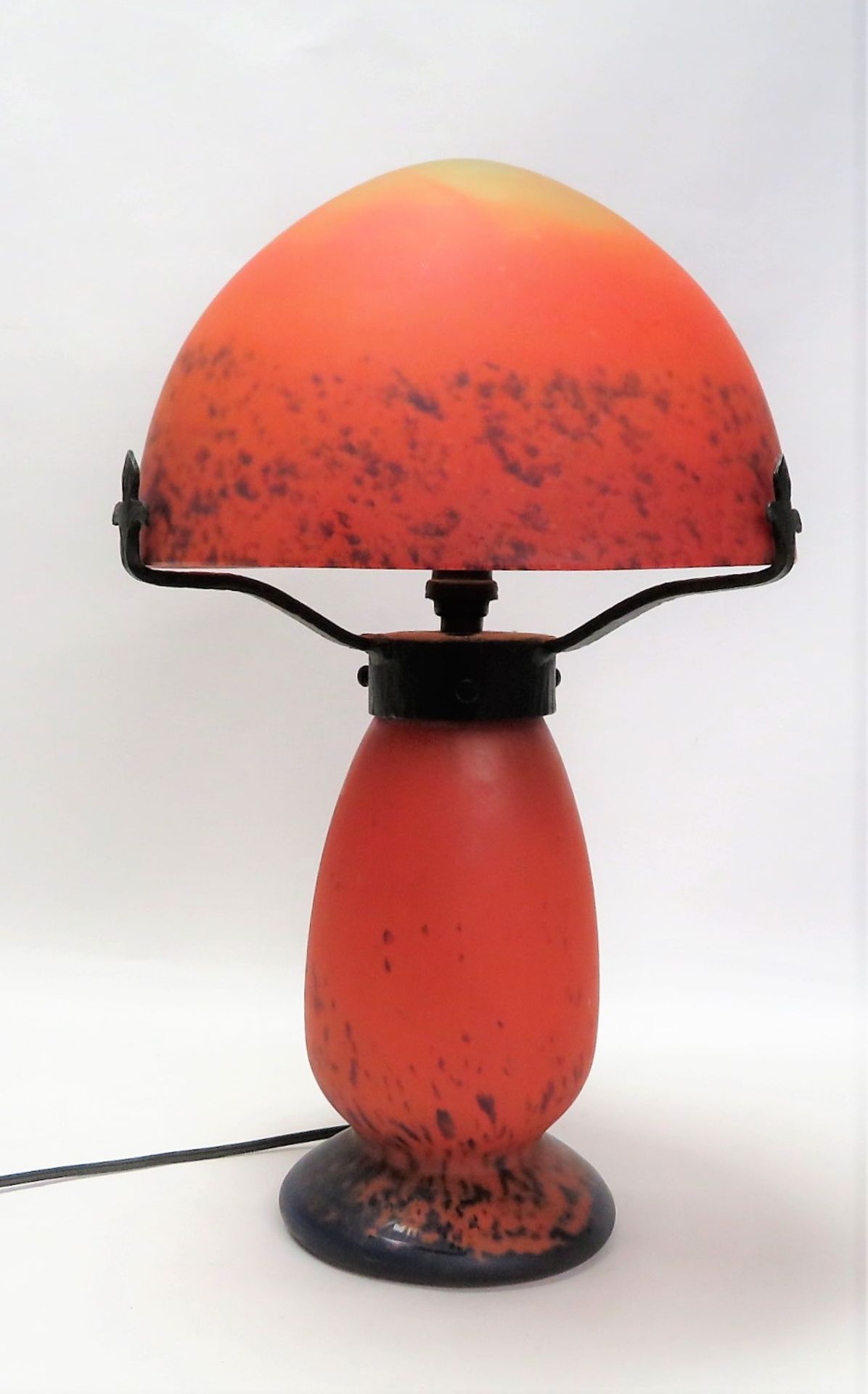 Tischlampe, Muller Frères Lunéville, Jugendstil, um 1900, orangefarbenes Überfa