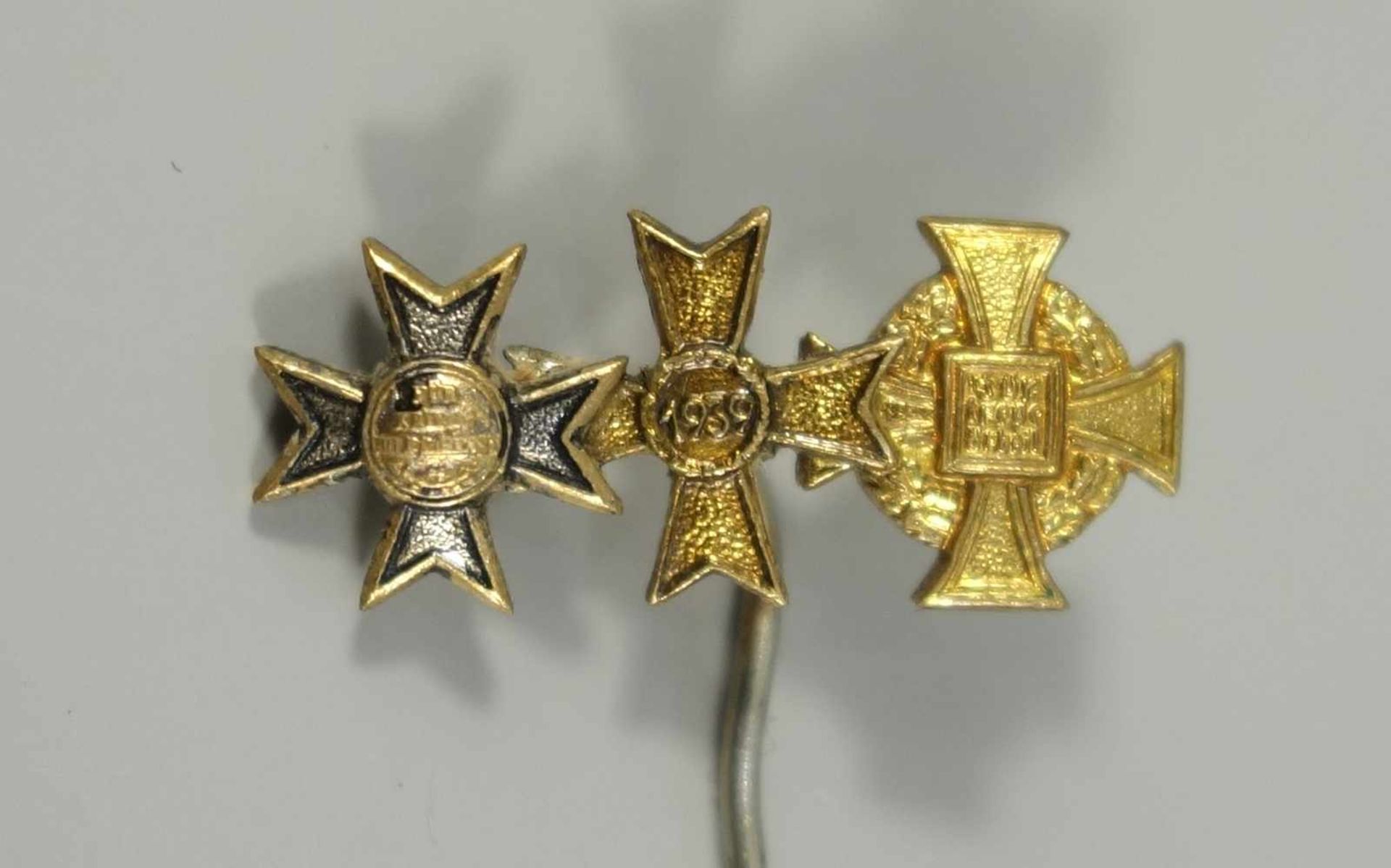 Miniaturnadel 1957 eines Veteranen des 2. Weltkriegs - 3 Auszeichnungen, für Treue Dienste, u.a.