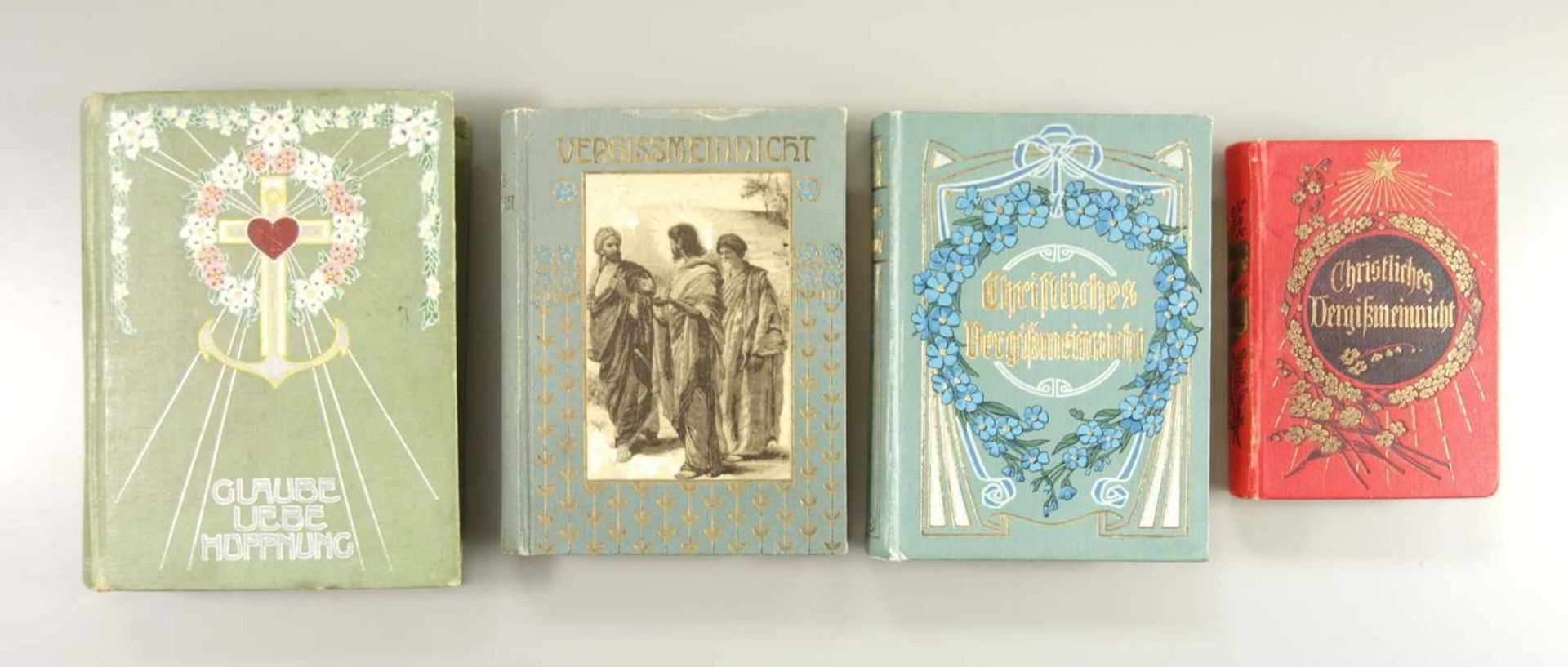 4 Bücher, überwiegend "Christliches Vergissmeinnicht", um 1900; 1* mit 12 Monatsbildern von
