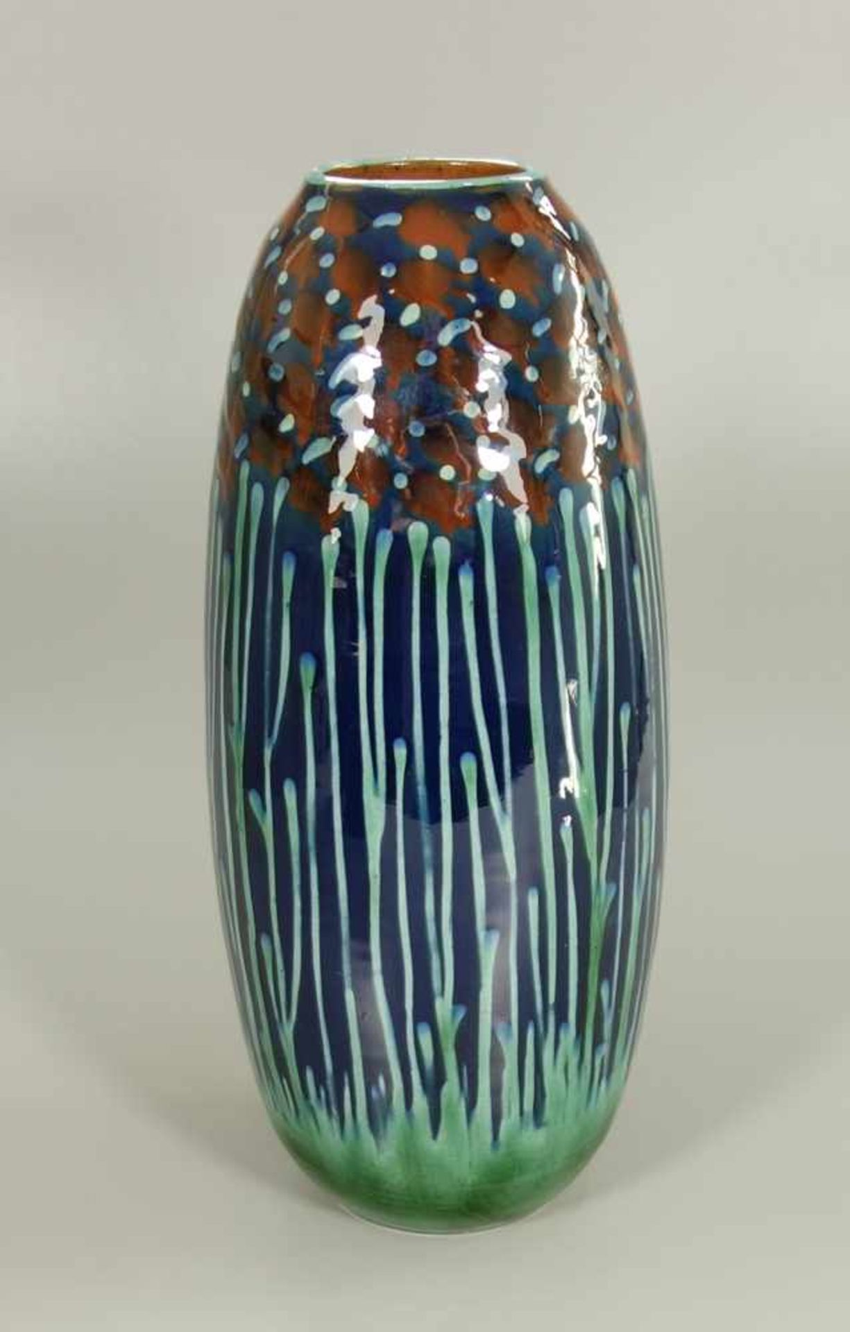 Vase, Karlsruher Majolika, Jugendstil um 1910, Pressmarke, Entw. wohl Alfred Kusche, dunkelblau