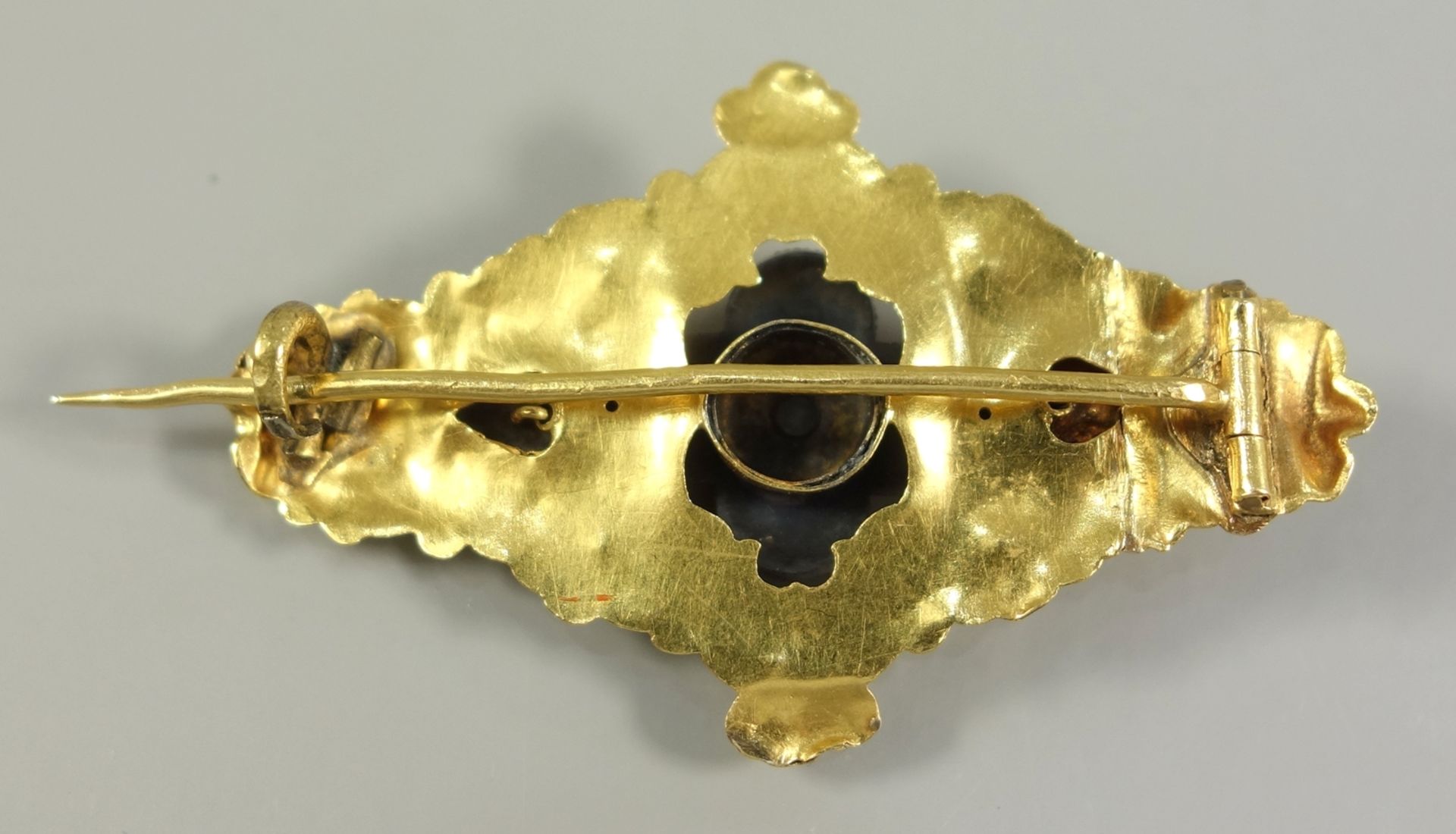 Brosche mit Granatbesatz, Biedermeier, 585er Gold, Gew.5,65g, (geprüft), florale, rhombenförmige - Bild 2 aus 2