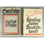 2 Bücher, Sven Hedin: "Ein Volk in Waffen", 534 S., Brockhaus, Leipzig, 1916, mit Pappschuber; "