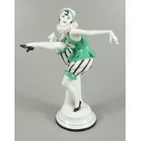 Tanzende Pierette, Galluba&Hofmann, Ilmenau, seltene Art Déco-Figur, um 1920, H.19,5cm, Form-Nr.