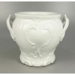 Cachepot, Carl Tielsch, Altwasser, um 1890, H.22cm, reliefiertes Weißporzellan, seitliche Henkel,