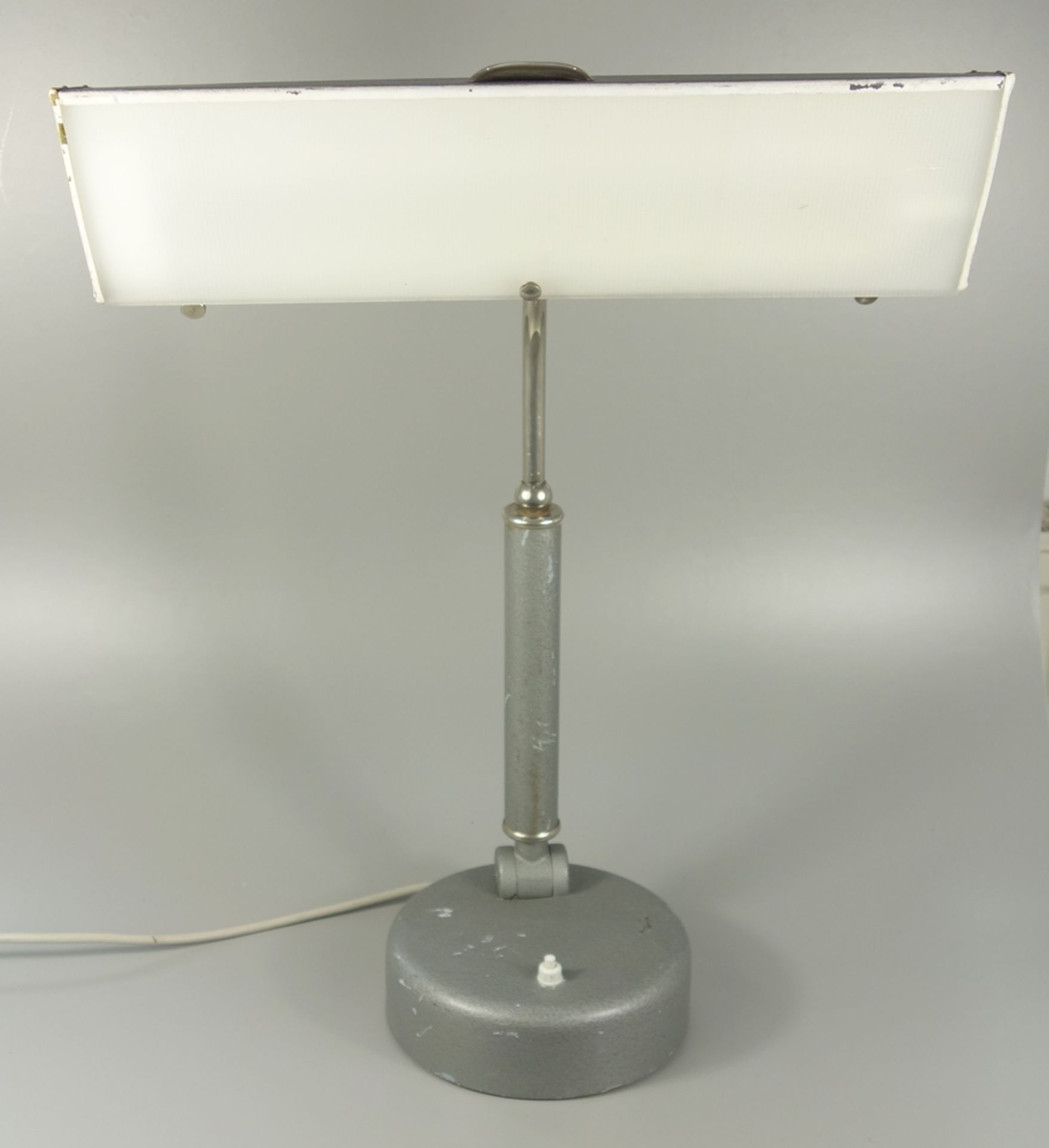 große Schreibtischlampe /Laborlampe, 1950er Jahre, Messing und Weißmetall, vernickelt und mit - Bild 3 aus 3
