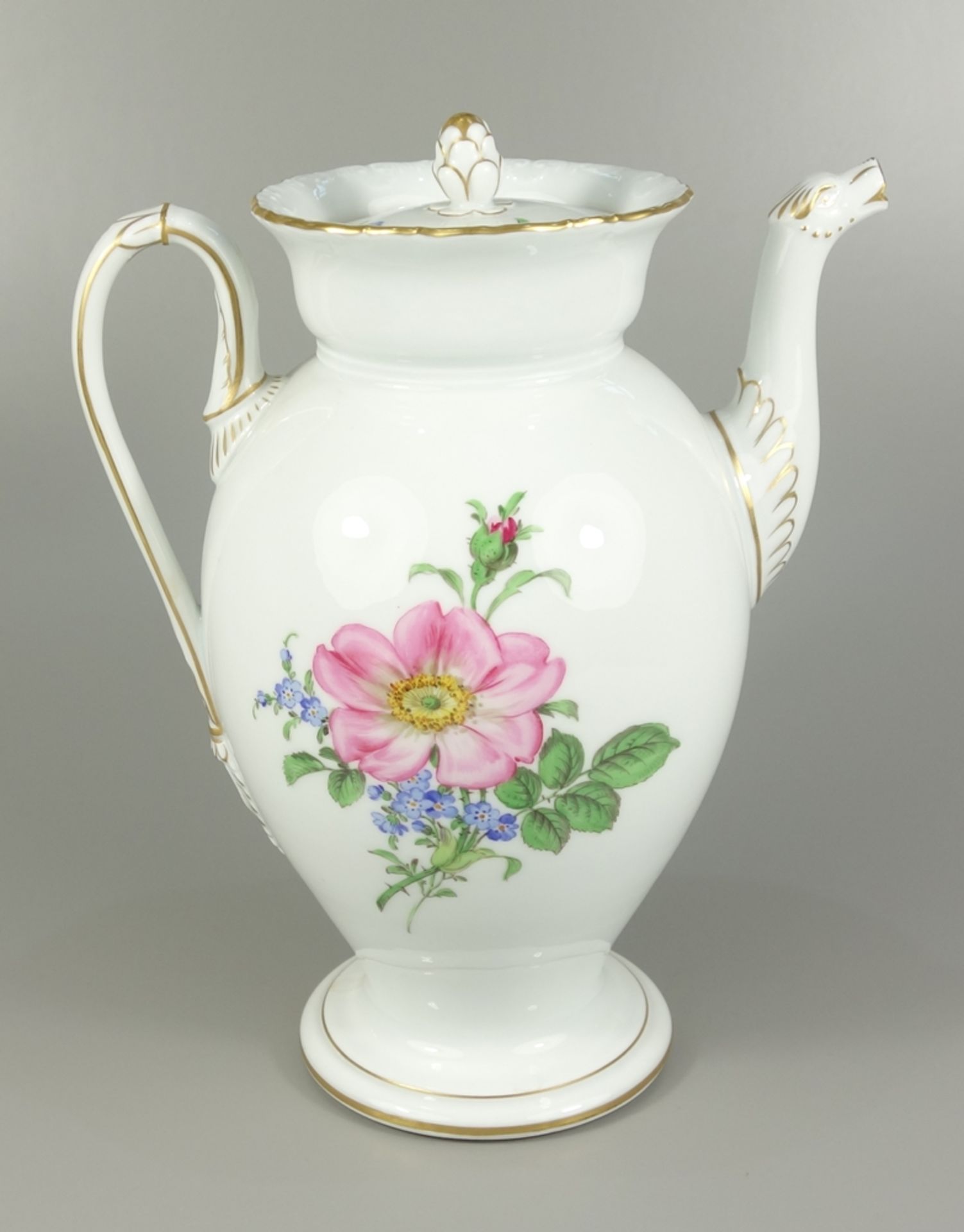 Kaffeekanne mit Tierkopfausguss, Bunte Blume, Meissen, Pfeifferzeit, 1924-34, I.Wahl, H.24cm,