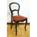 Stuhl, Louis Philippe, um 1860, Eiche, dunkel lackiert, geschweifte Beine und halbrunde, gewölbte