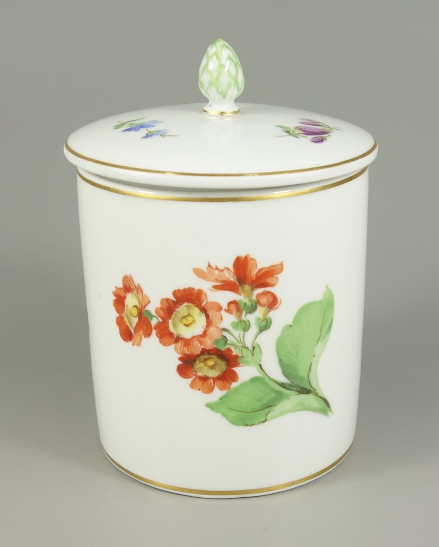 zylindrische Deckeldose, Blumenmalerei, Meissen, Knaufzeit, 1815-1924, H.11cm, unglasierter Boden