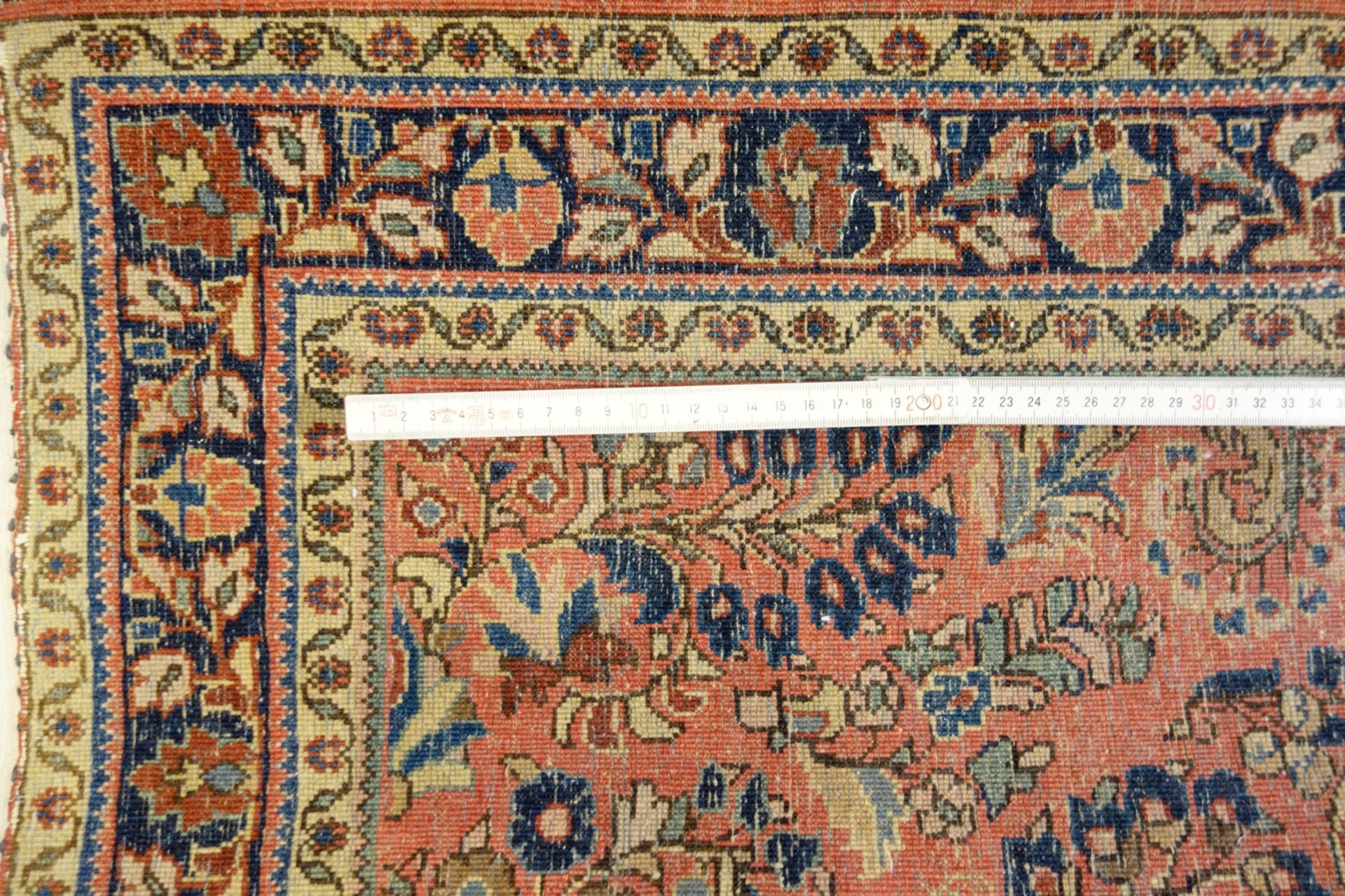 Teppich, Sarough, Maße: 98*148cm, GebrauchsspurenCarpet, Sarough, dimensions: 98 * 148cm, traces - Bild 2 aus 2