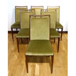 6 Stühle, Dänemark, 1960er Jahre, schlichtes Design, mit grünem Stoffbezug, an den Lehnen vereinzelt