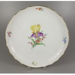 großer Kuchenteller, Deutsche Blume, Meissen, Knaufzeit, 1815-1924, D.27cm, unterglasurblaue