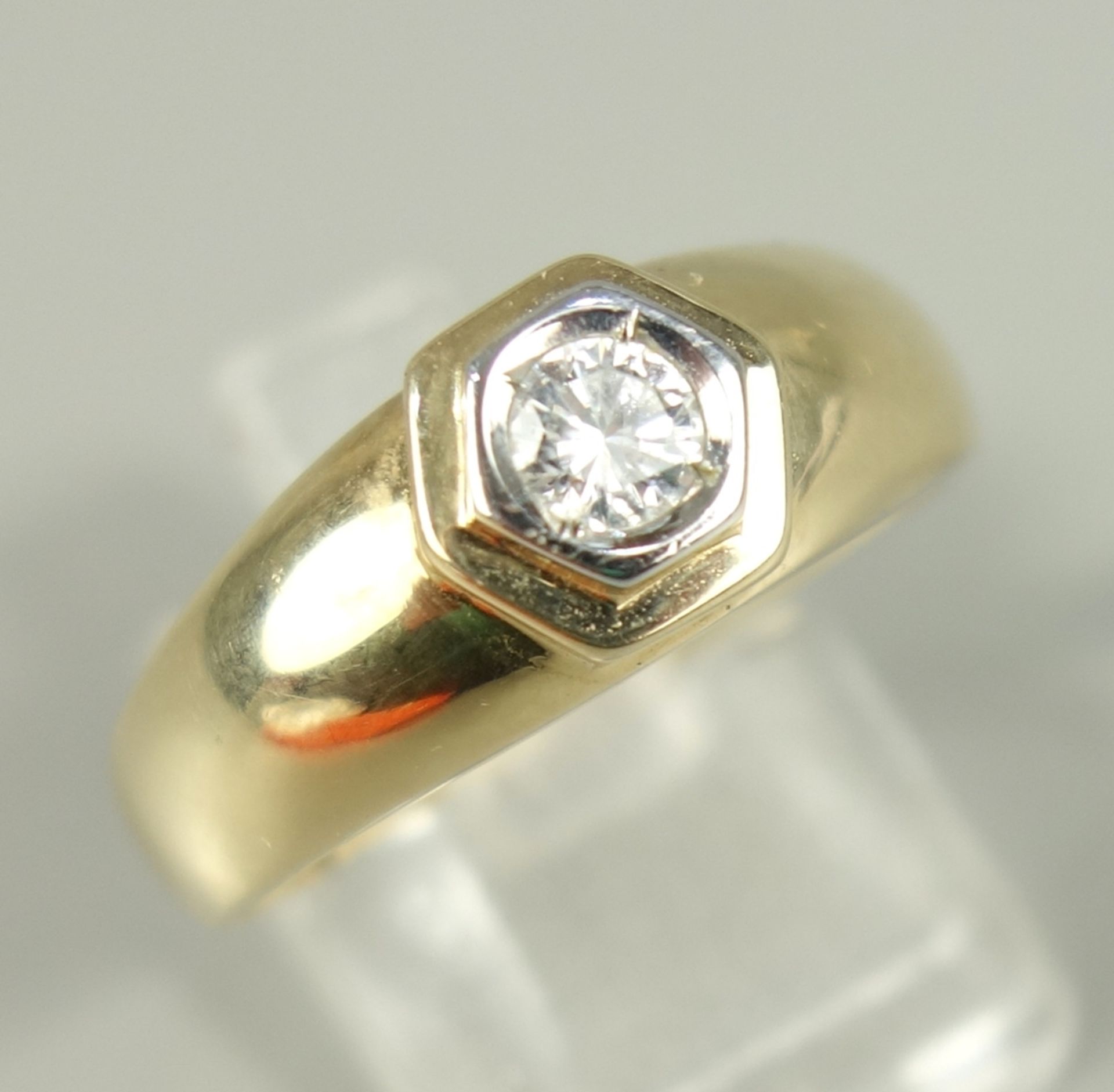 Dia.-Brillant-Ring, 585er Gelbgold, mit Zertifikat, Gew.5,02g, Dia.-Brillant, ca.0,20ct, P1, Farbe - Bild 2 aus 2