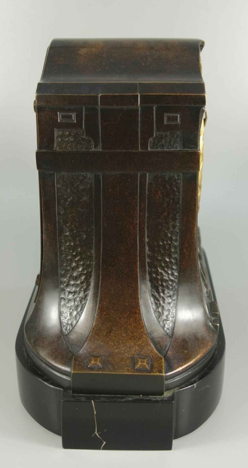 signierte Jugendstil- Kaminuhr, L.Kehr, 1917, brünierte Bronze, HBT:24*29,5*14cm, schwarze - Bild 2 aus 4