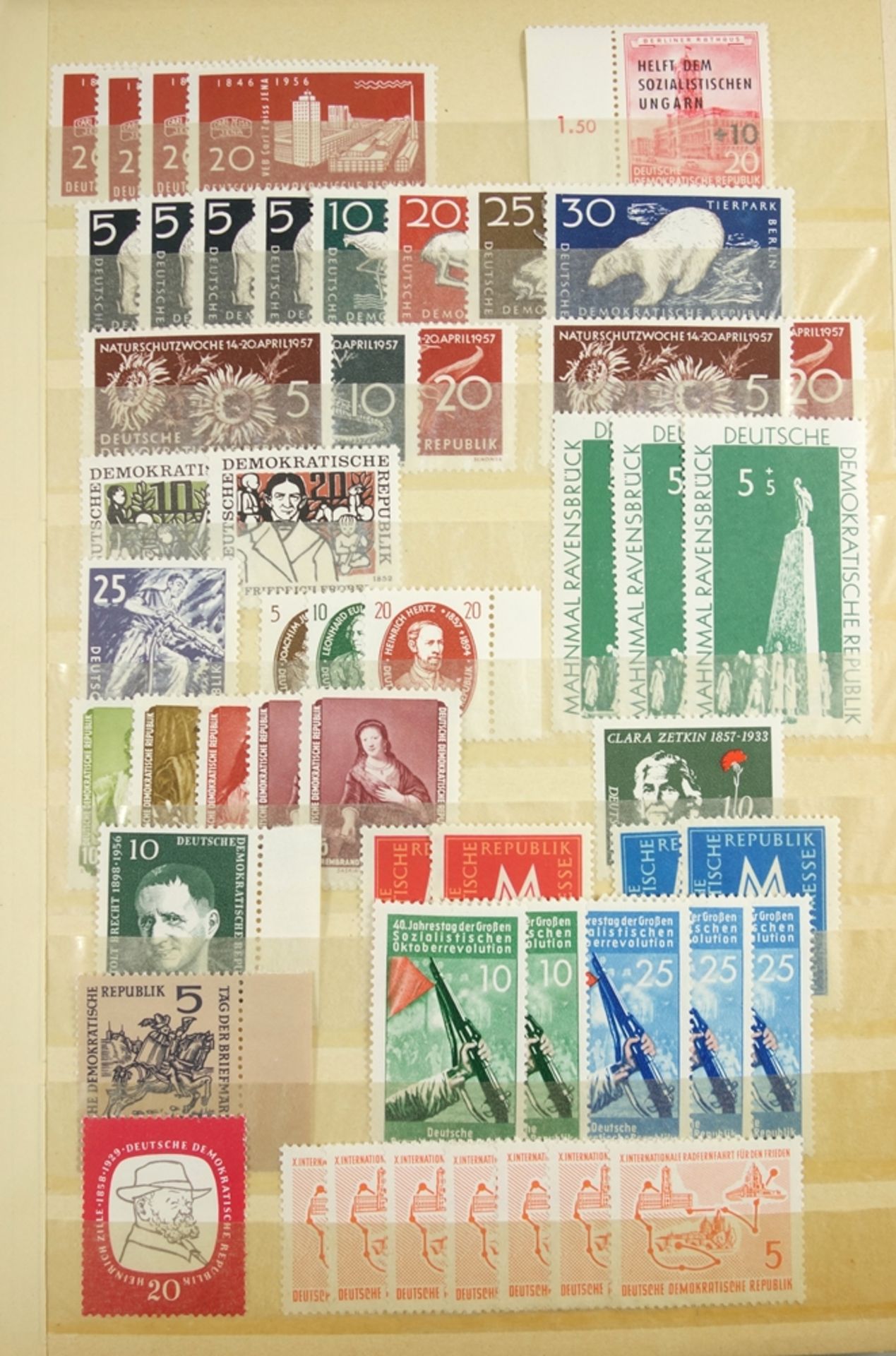 Briefmarken DDR 1950 bis um 1980, 7 Alben postfrisch, auch gestempelt, viele Sätze doppeltPostage - Bild 2 aus 4