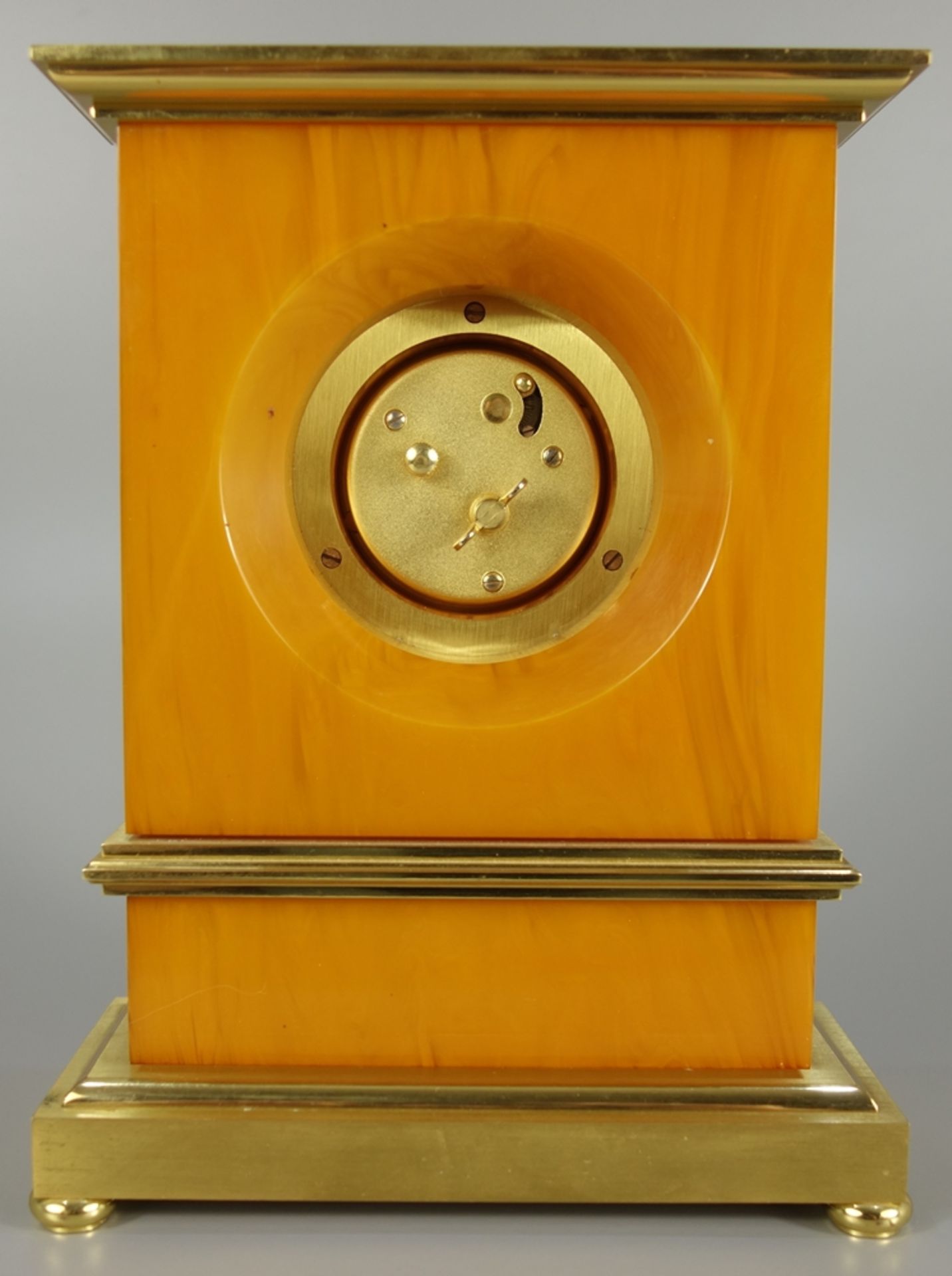 Tischuhr, Jaeger-LeCoultre, 8-Tage-Uhr im Empirestil, um 1968-70, Nr. 496, HBT:18,7*14,2*6,3cm, - Bild 4 aus 4