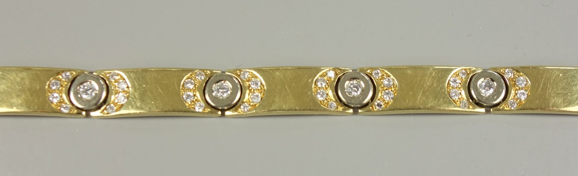 Brillant-Armband, Hersteller "Mabri", 750er Gold, Gew.26,08g, total ca.1,30ct, 10 Brillanten á ca. - Bild 2 aus 3