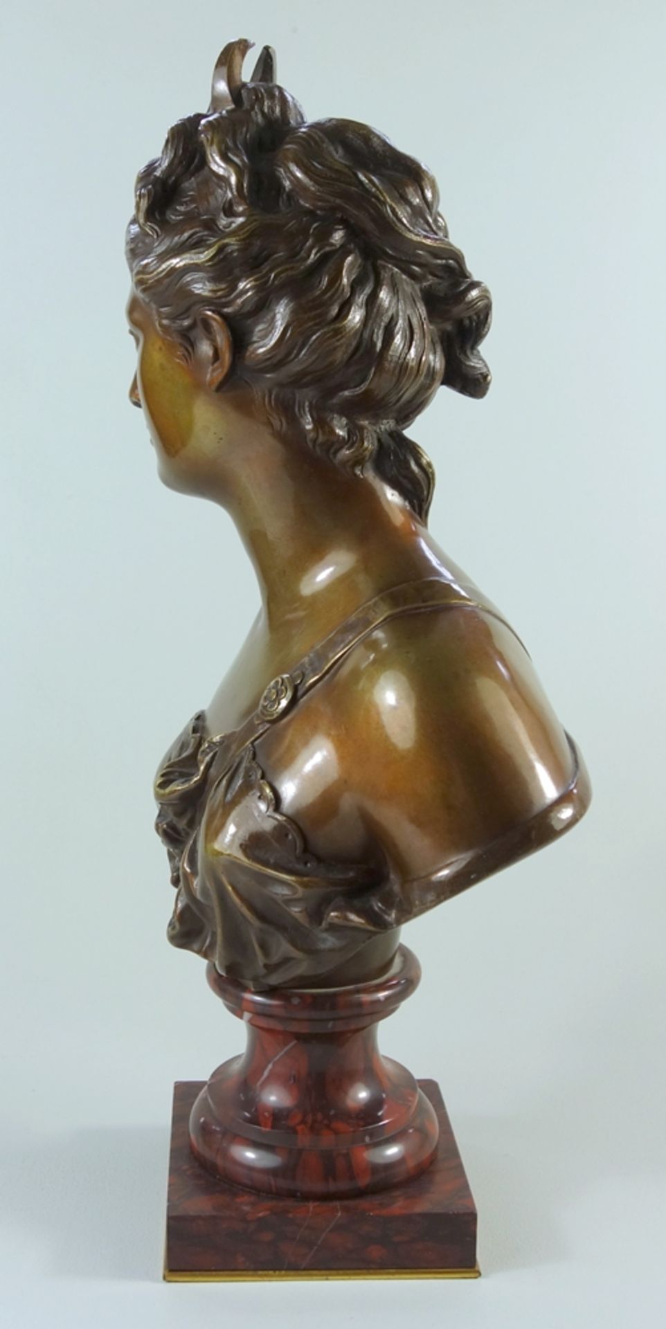 Büste „Diana, Göttin der Jagd“, 2.Hälfte 19.Jh., nach Jean-Antoine Houdon (1741-1828), patinierte - Bild 3 aus 4