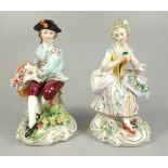 Paar galante Rokoko-Figuren, Sitzendorfer Porzellanmanufaktur, Mitte 20.Jh., H.je 14cm, polychrom