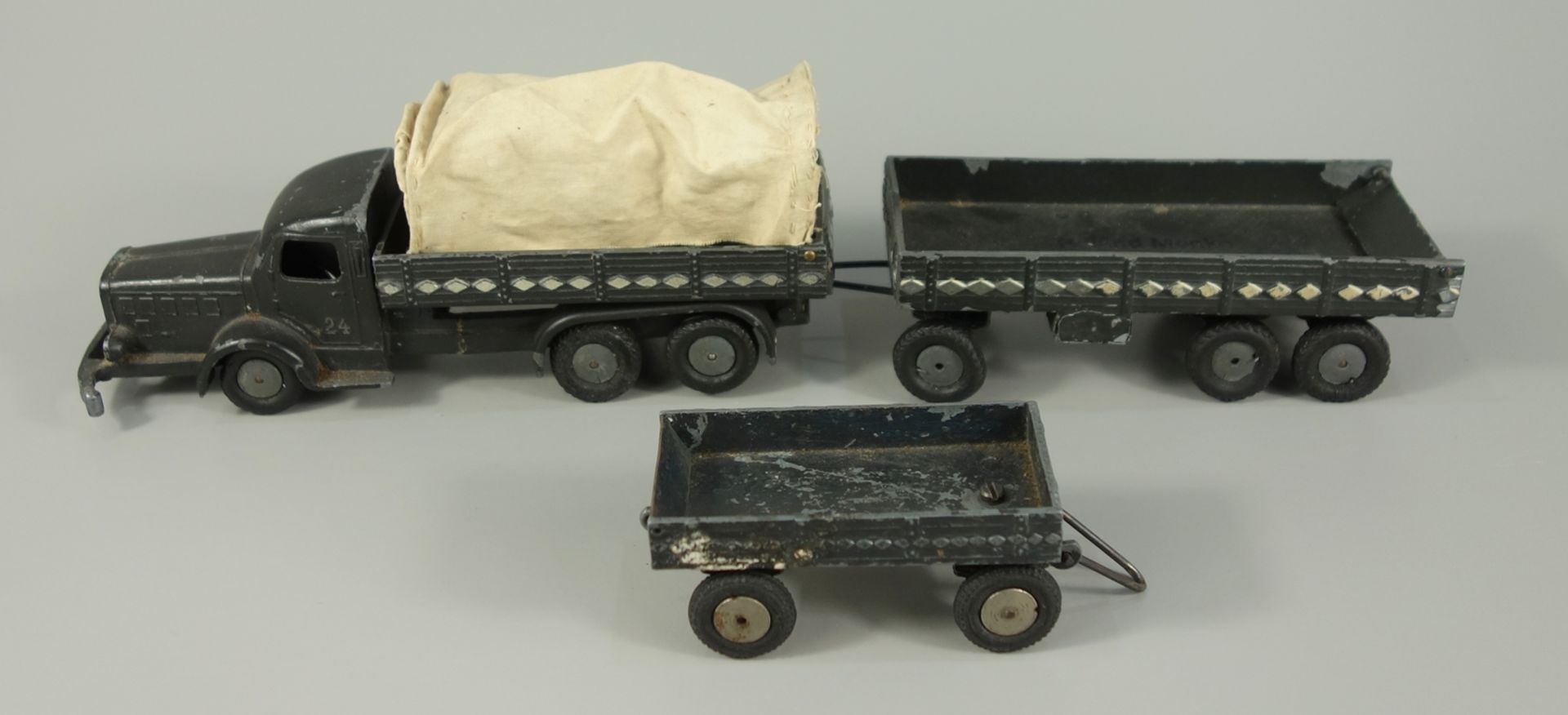 Märklin, schwerer Lastwagen 5521/24 P mit Hänger 5521/25, und kleiner Hänger 21; Guss, LKW mit - Bild 2 aus 4