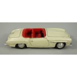 Märklin, Mercedes-Benz 190 SL, Serien-Nr. 8025, um 1960, beiger Originallack, Frontscheibe,