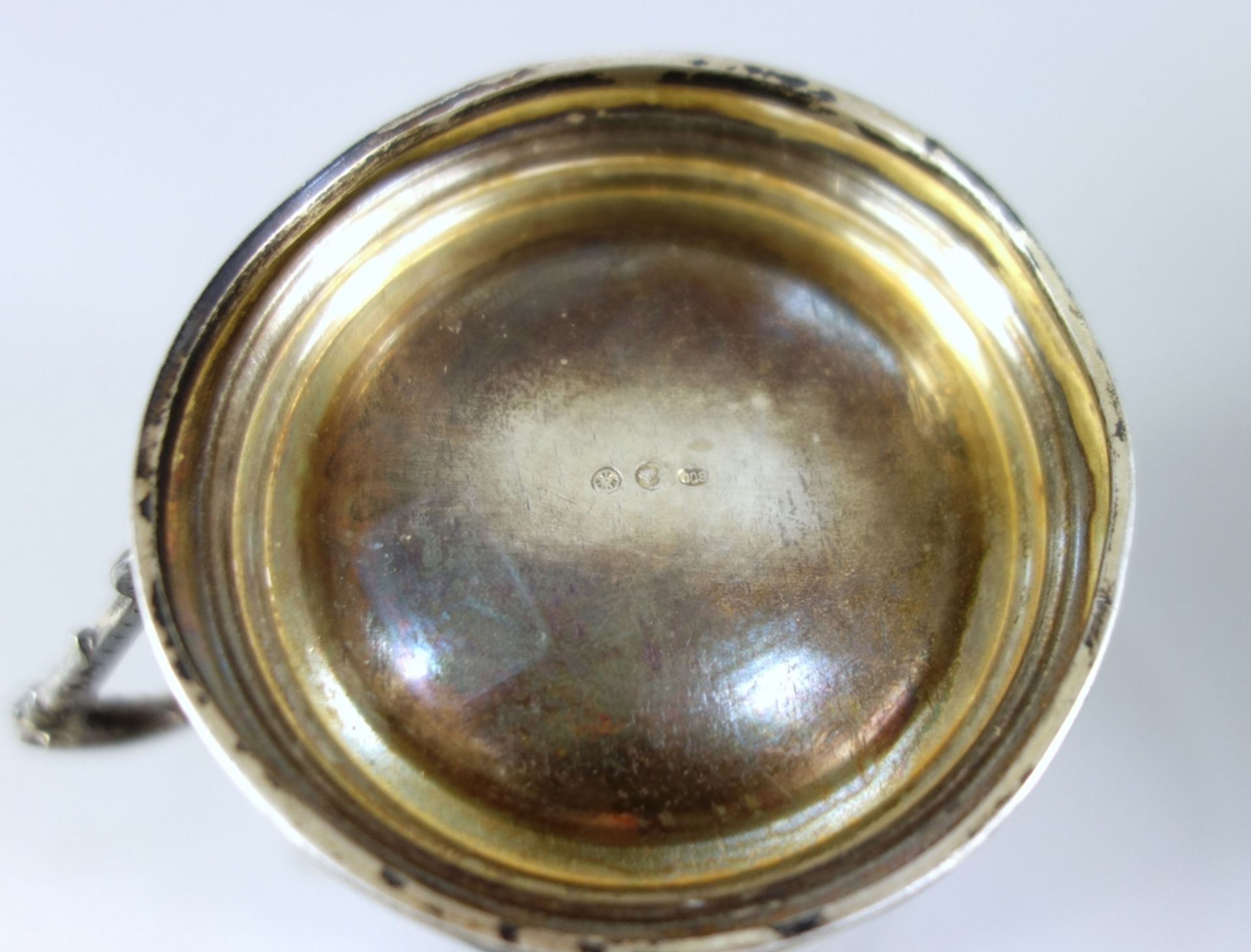 Teetasse mit Glaseinsatz, 800er Silber, um 1890/1900, Gew. ohne Glaseinsatz 63g, zylindrisch mit - Bild 2 aus 2