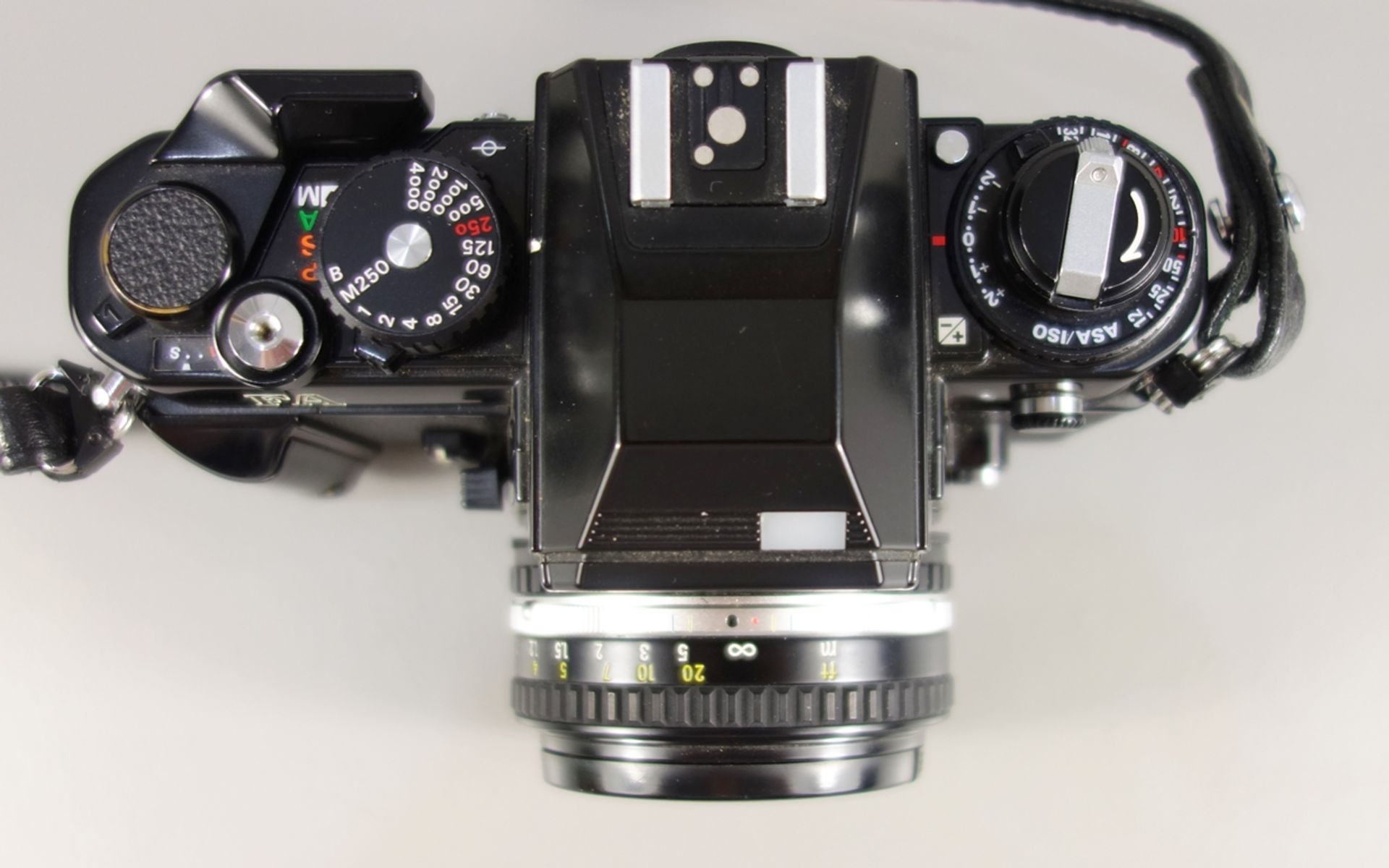Nikon FA, Spiegelreflexkamera, schwarz, Serien-Nr. 5162031, mit Objektiv Nikon Lens Series E, 50mm - Bild 2 aus 4