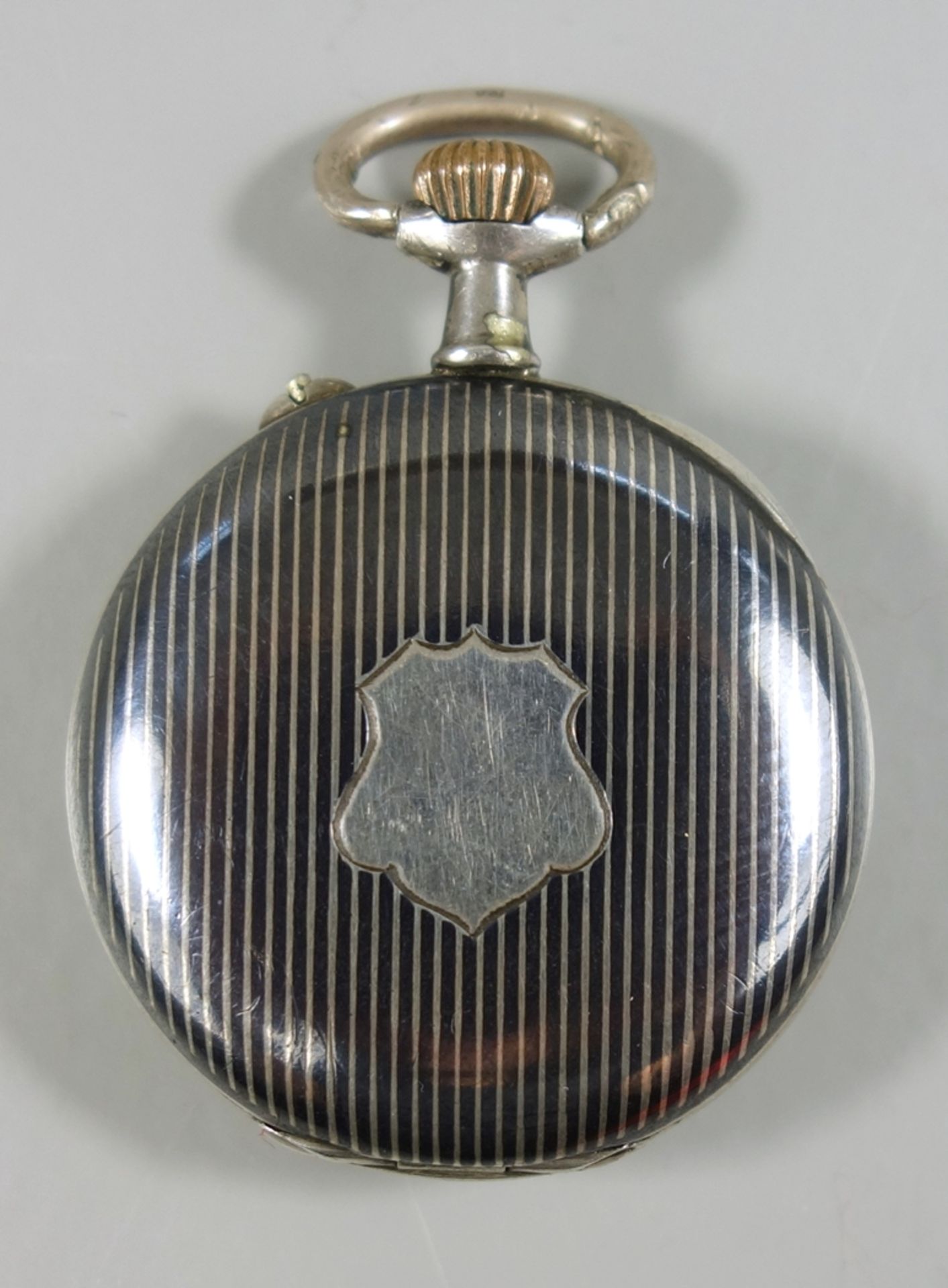 Niello-Silber-Damentaschenuhr, 800er Silber, um 1920, silbernes Niello-Gehäuse mit Streifenmuster, - Bild 2 aus 3