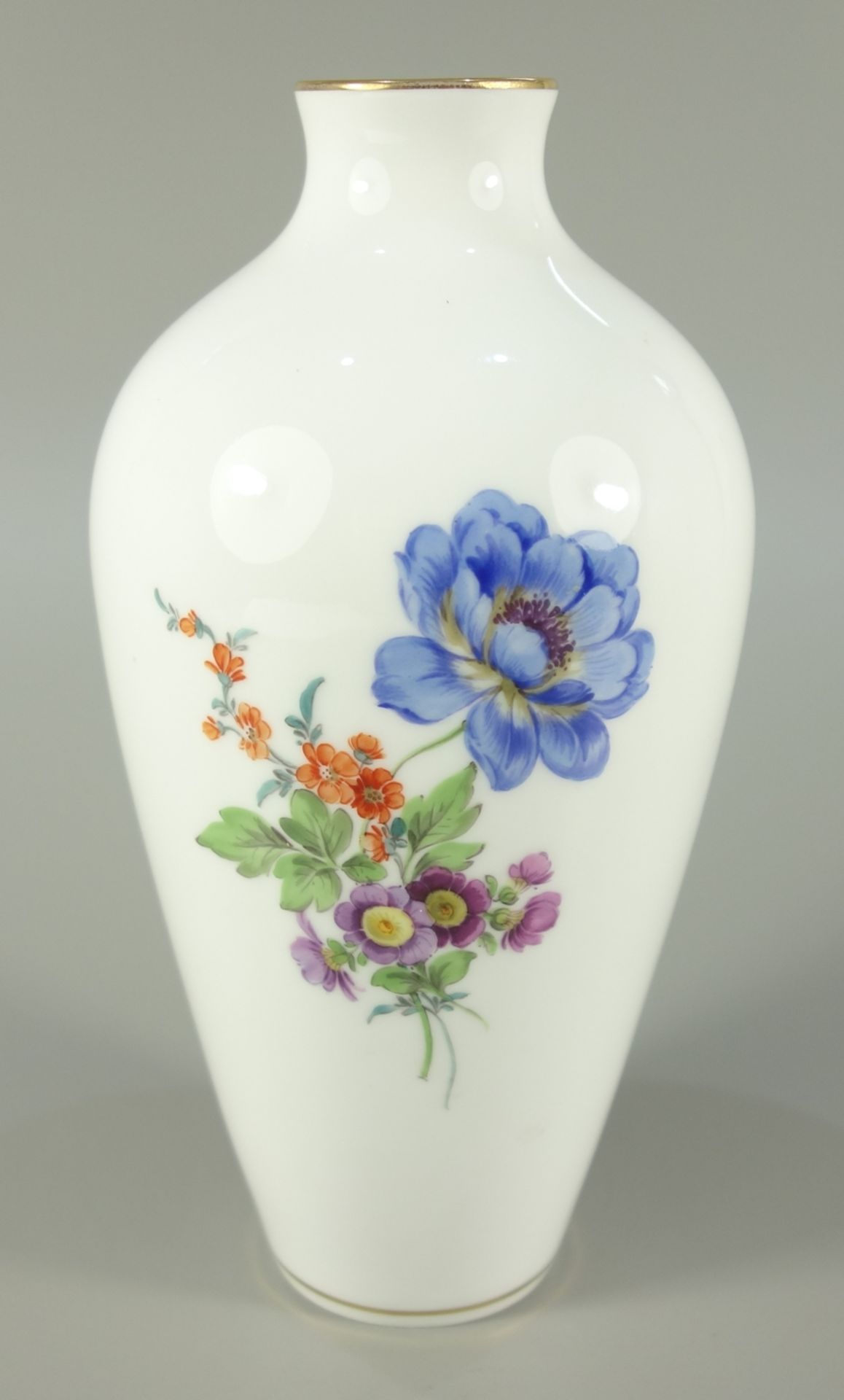 Vase, Deutsche Blume, Meissen, nach 1934, H.17cm, unterglasurblaue Schwertermarke mit 2