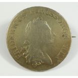Brosche "Ein Reichsthaler 1786" König Friedrich der Große - Sterbetaler, Silber mit Resten von