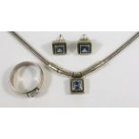 Schmuck-Set mit aquamarinblauem Stein, 925er Silber, Gesamt-Gew.23,63g, stabile Schlangenkette mit