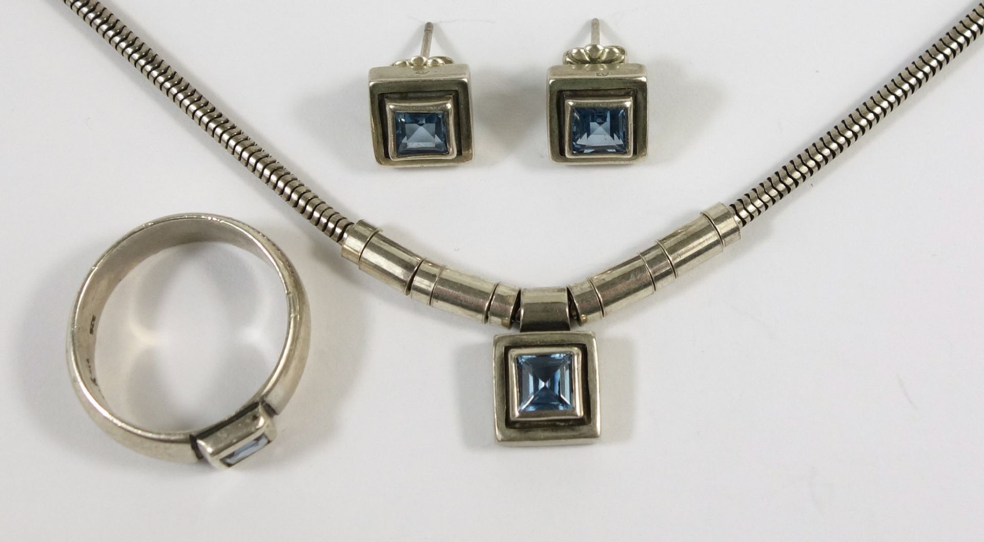 Schmuck-Set mit aquamarinblauem Stein, 925er Silber, Gesamt-Gew.23,63g, stabile Schlangenkette mit