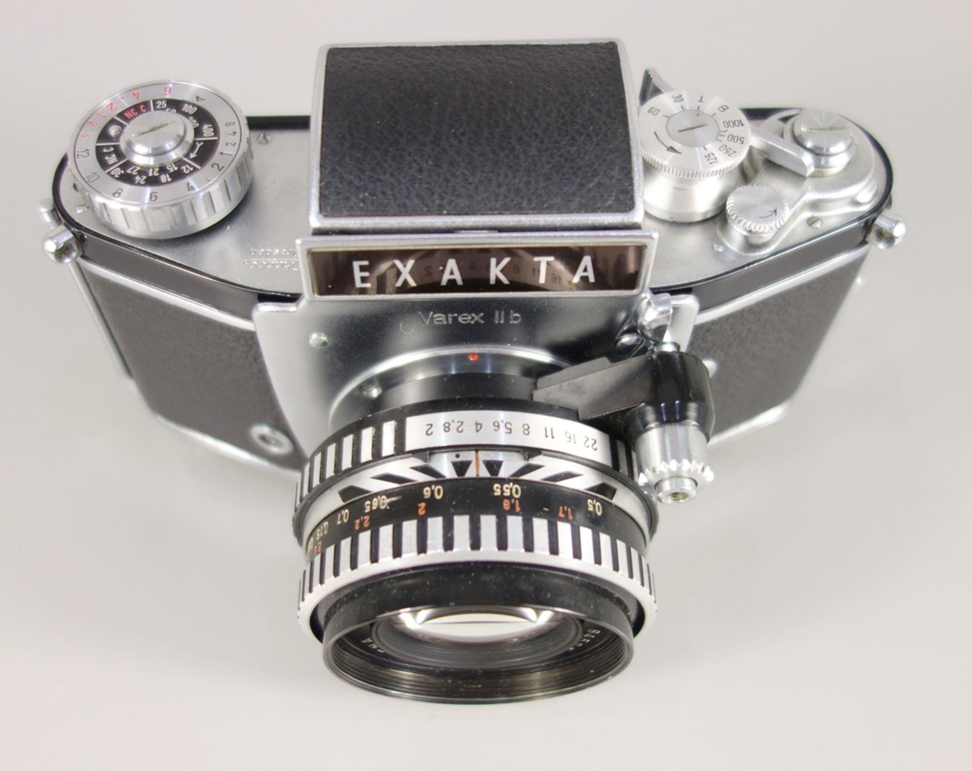 Exakta Varex IIb, Ihagee Dresden, 1963-1967, Kleinbildspiegelreflexkamera, Serien-Nr. 1113304, mit - Bild 2 aus 5