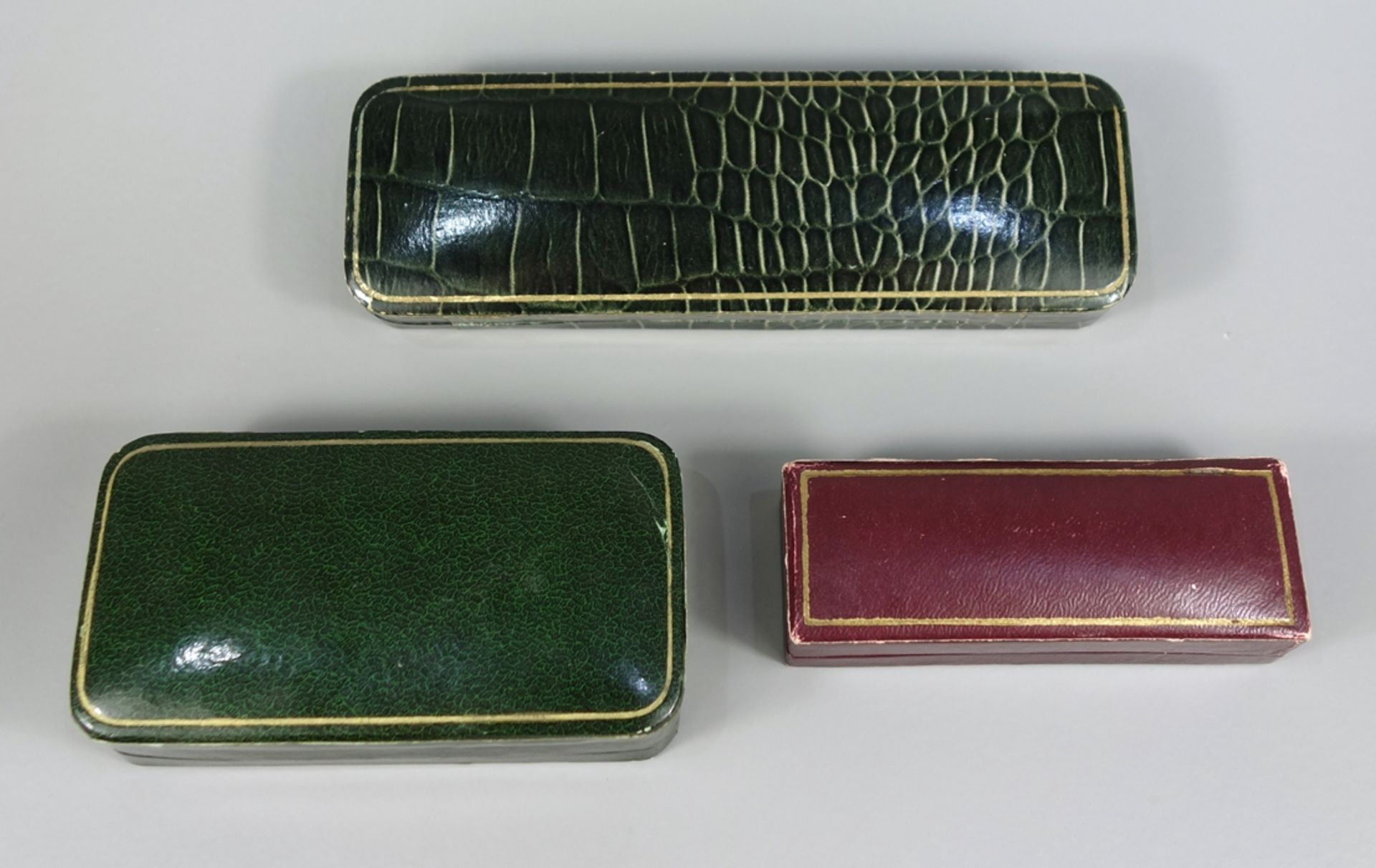 3 Schmucketuis, 1920er/1950er Jahre, farbige Pappe, innen einseitig mit Samt; 1* "Walter Heller, - Bild 2 aus 2