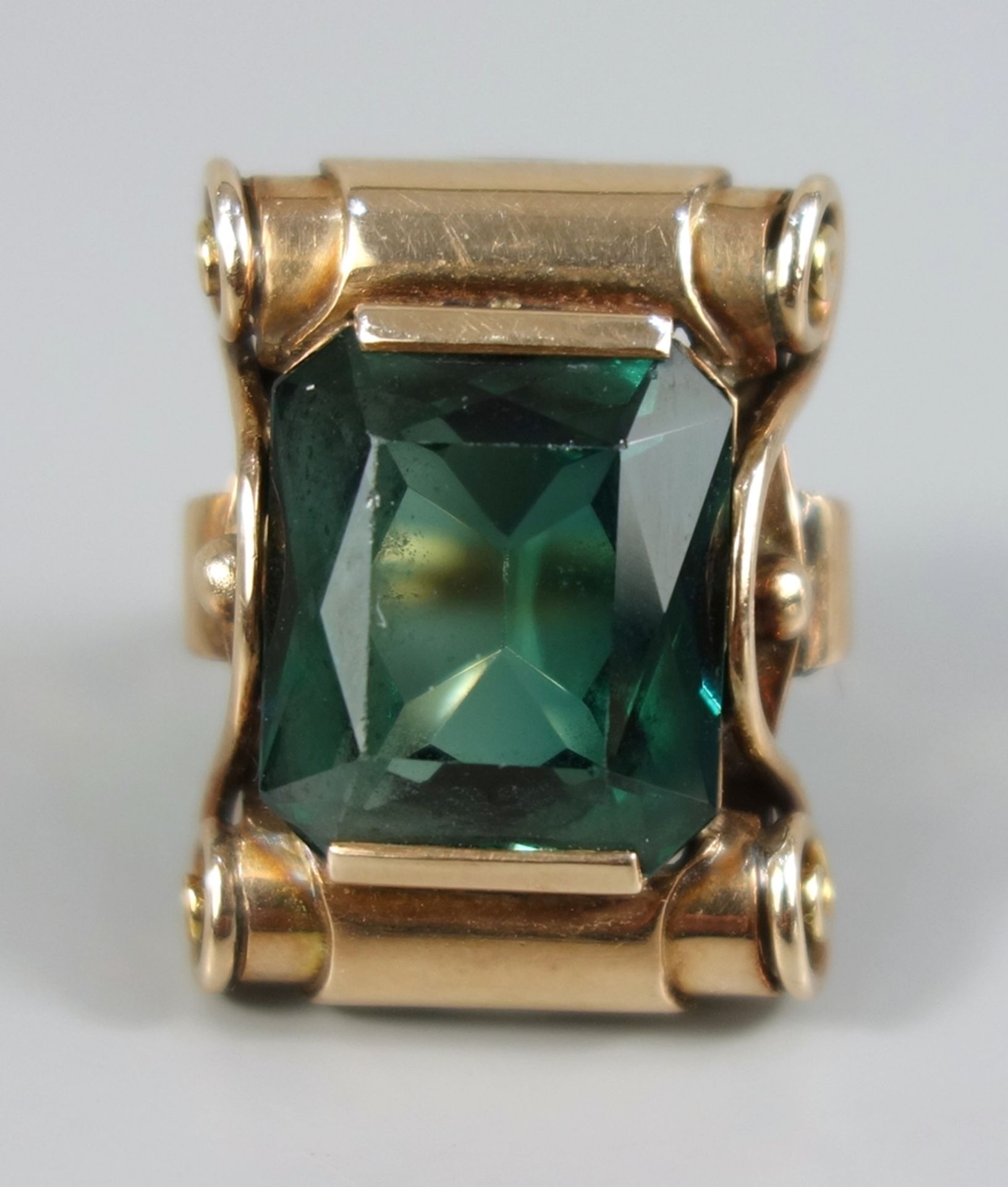 Ring mit turmalinfarbenem Stein, 585er Gold, Gew.10,92g, Goldschmiedearbeit, facettierter Stein in - Bild 2 aus 2