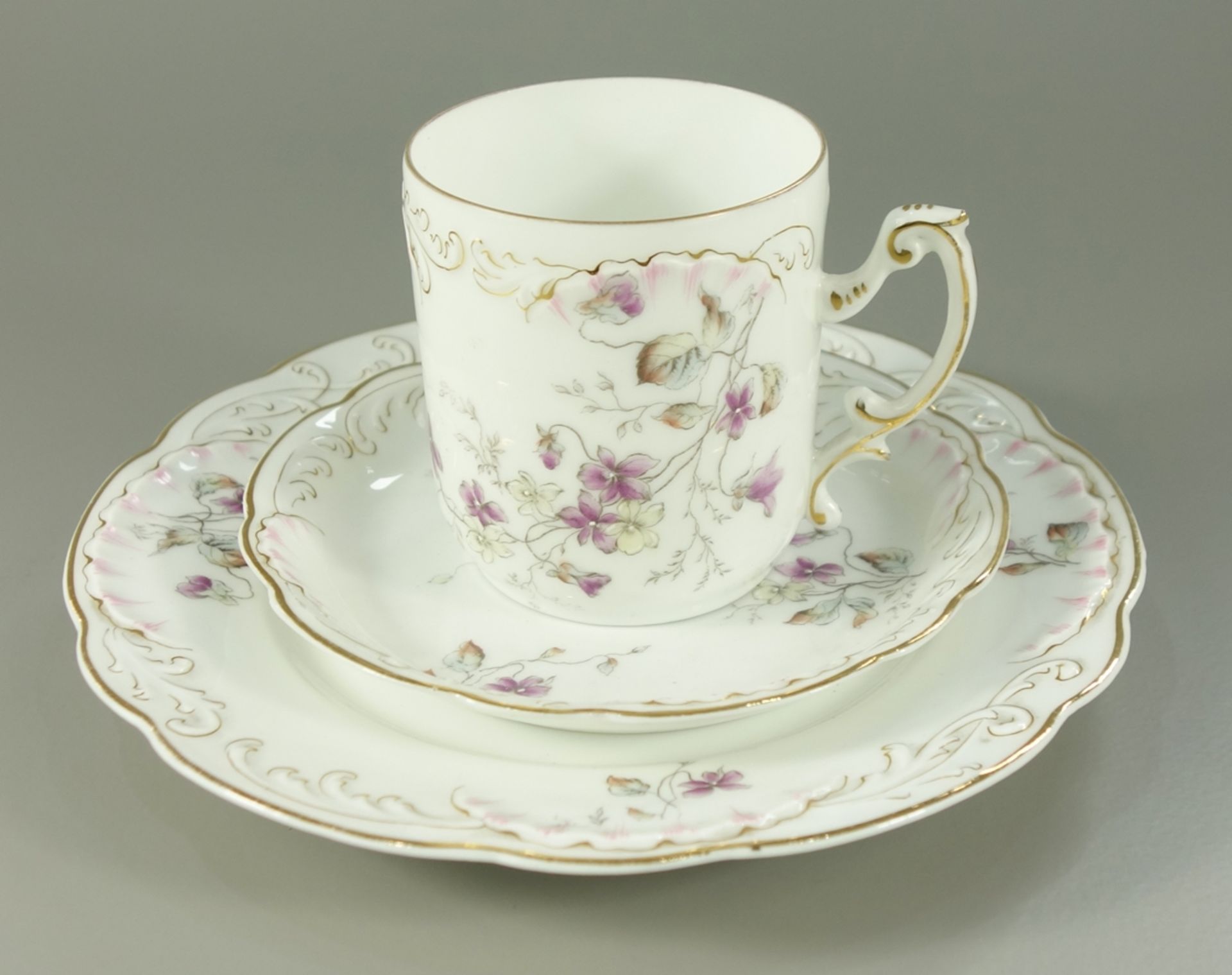 dreiteiliges Kaffegedeck, Louis XIV., Philipp Rosenthal & Co, Selb, Jugendstil um 1900, zartes