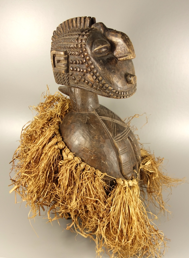 Nimba Schulter- Maske der Baga, Guinea, Weichholz in Gestalt einer Ahnfrau, umlaufend mit - Image 3 of 3