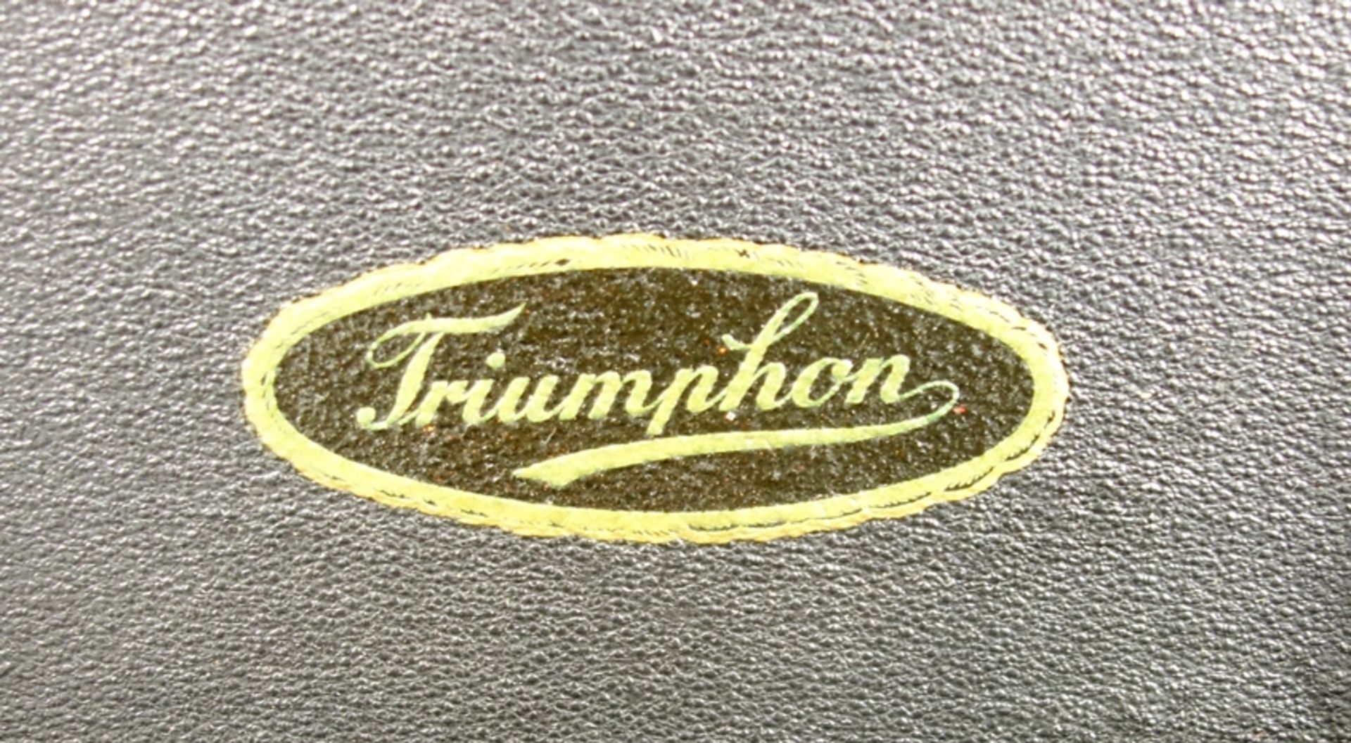 Koffer-Grammophon und 6 Schellackplatten, um 1940, Triumphon GmbH, Berlin, Handkurbelantrieb, H*B*T - Bild 2 aus 2