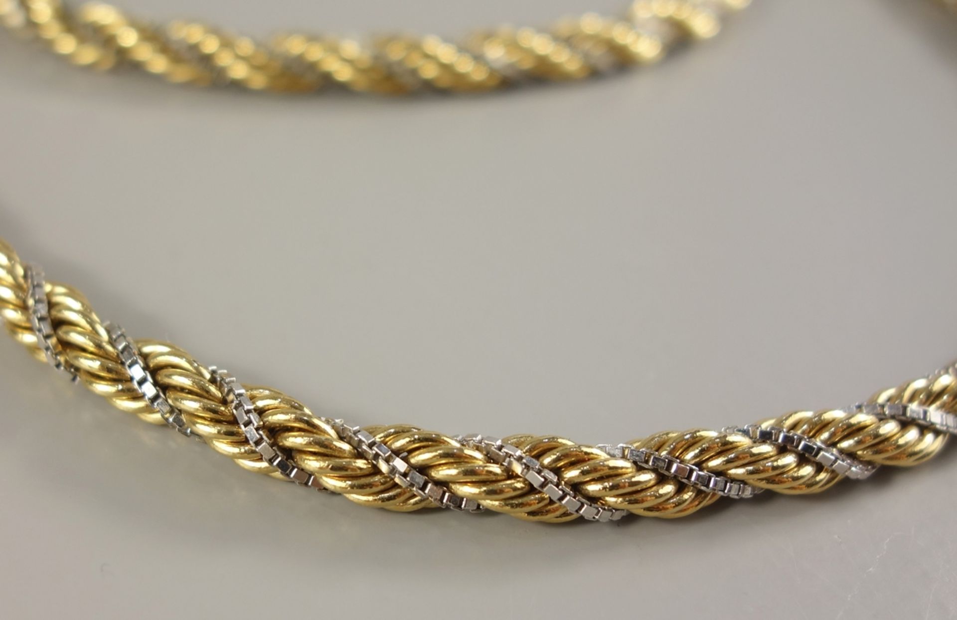 Kordelkette, 22 K (916er Gold) platiniert, L.70cm, Klappschloss, D.ca.0,45cm Cord necklace, 22 K ( - Bild 2 aus 2